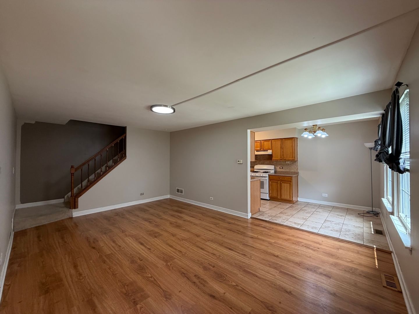 132 Brookwood Court, Vernon Hills, IL 60061 — exterior view