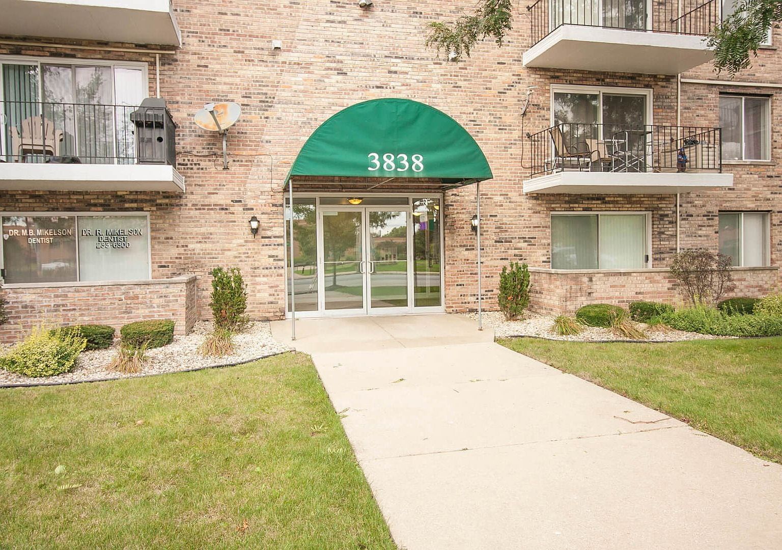 3838 W 111th Street #110, Chicago, IL 60655 — exterior view