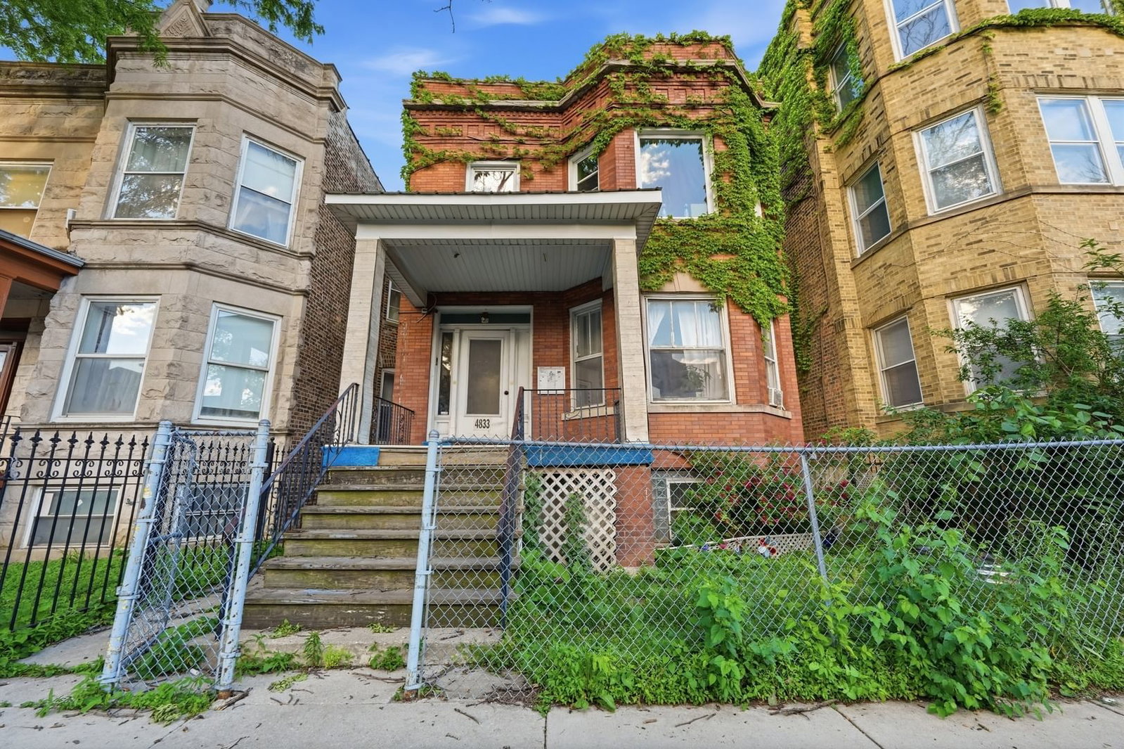4833 N Troy Street, Chicago, IL 60625 — exterior view