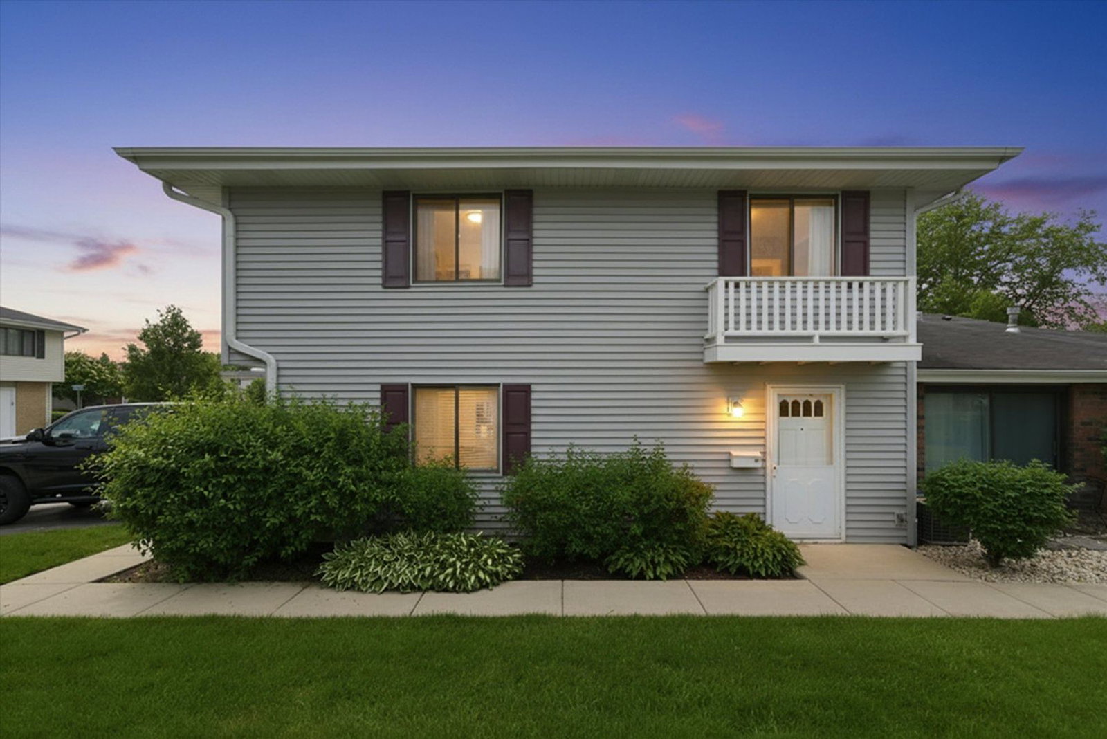 18 Dennis Court #18, Schaumburg, IL 60193 — exterior view