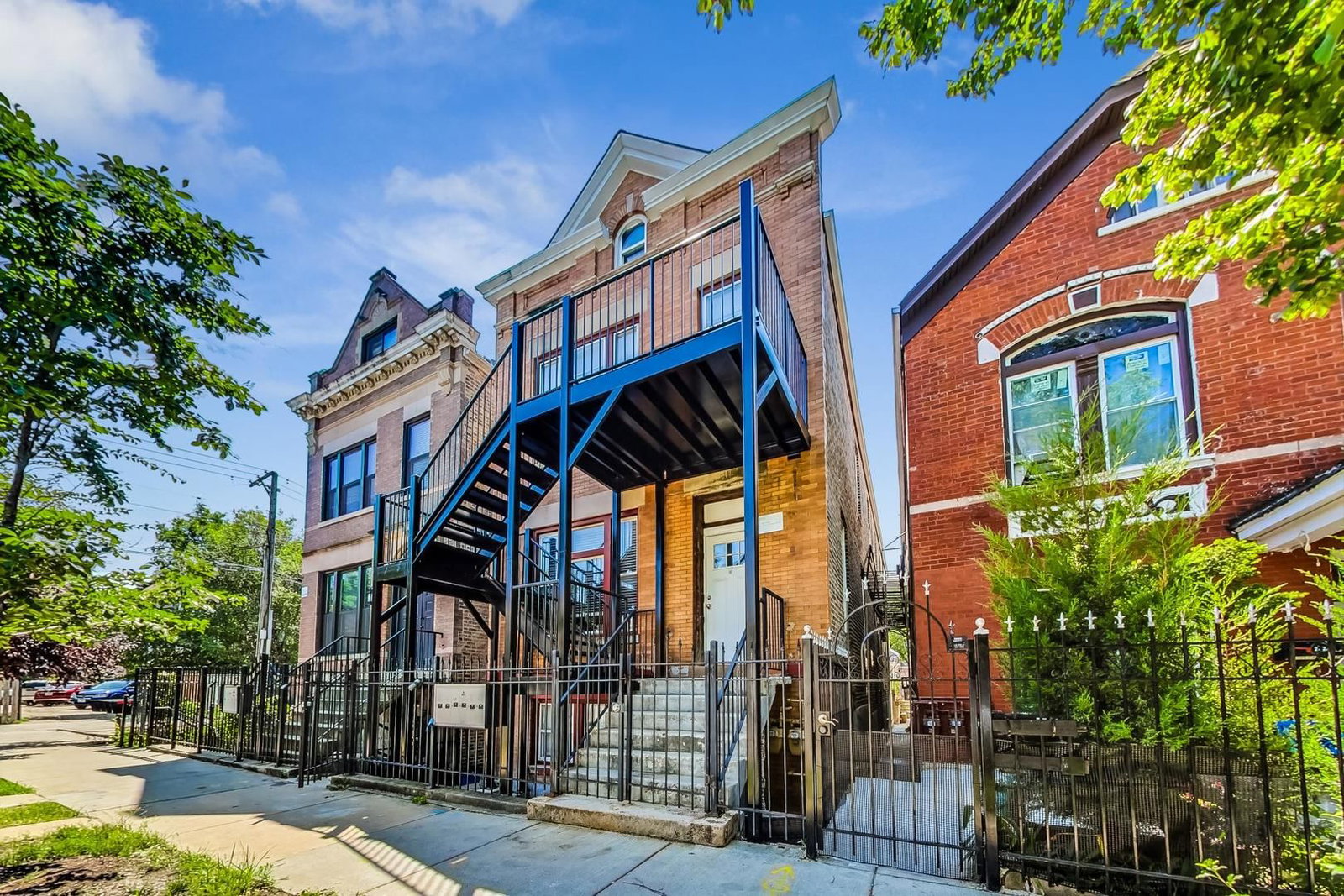 2821 W 25th Street, Chicago, IL 60623 — exterior view