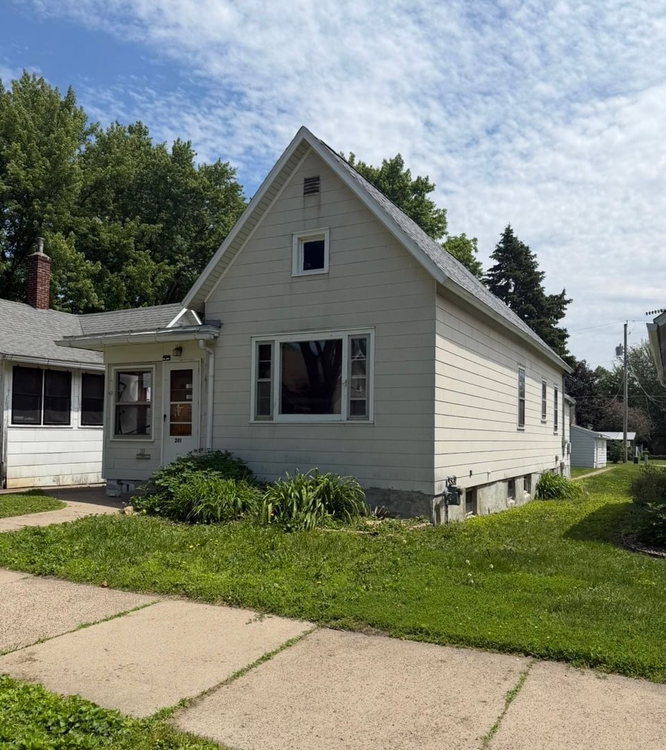 201 Fayette Street, Clinton, IA 52732 — all view