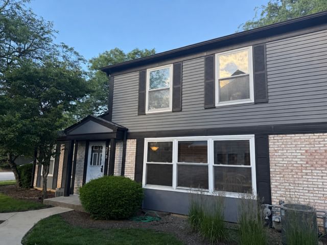 212 Inverrary Lane #B2, Deerfield, IL 60015 — exterior view