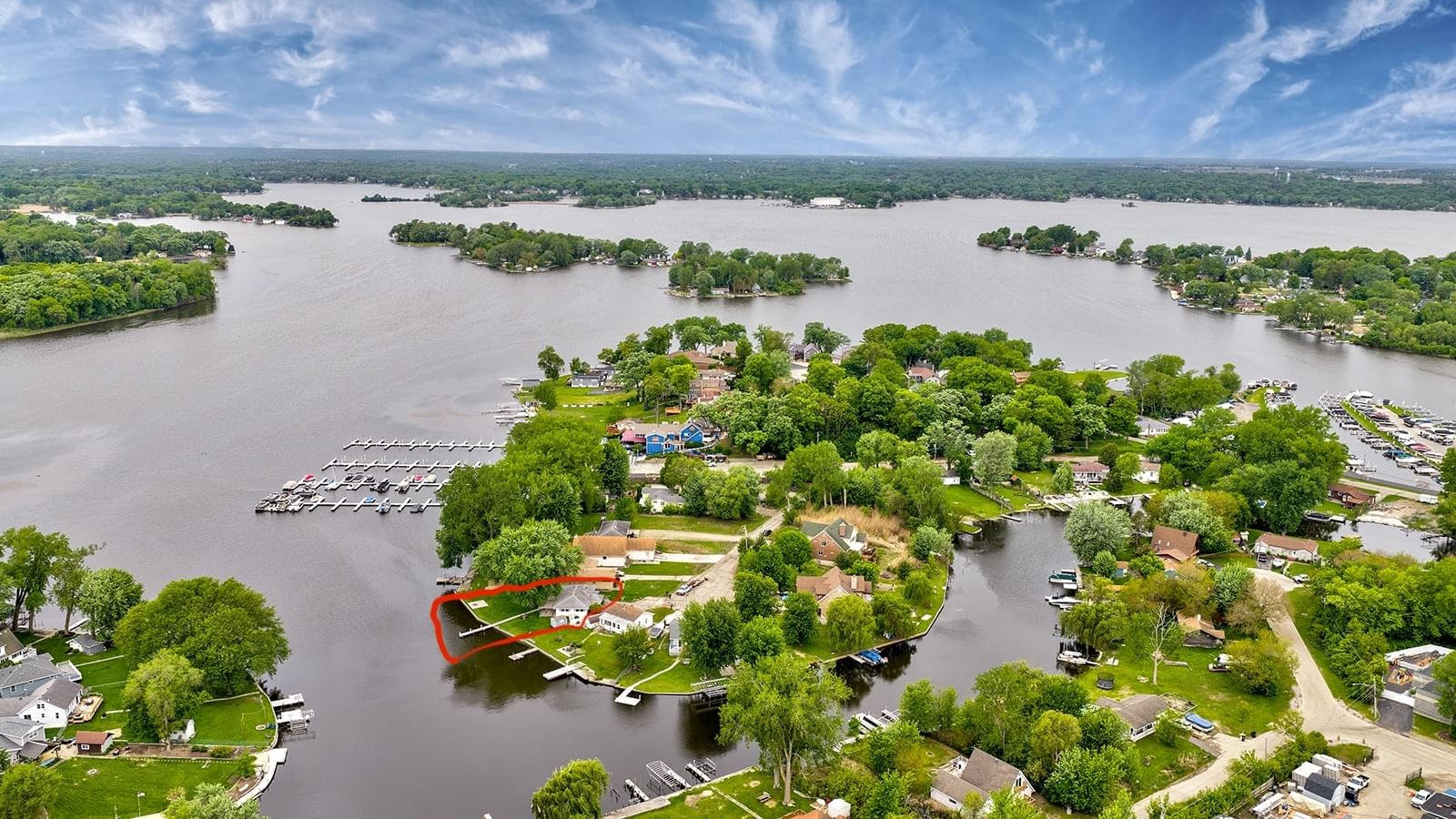 524 Park Avenue, Fox Lake, IL 60020 — exterior view