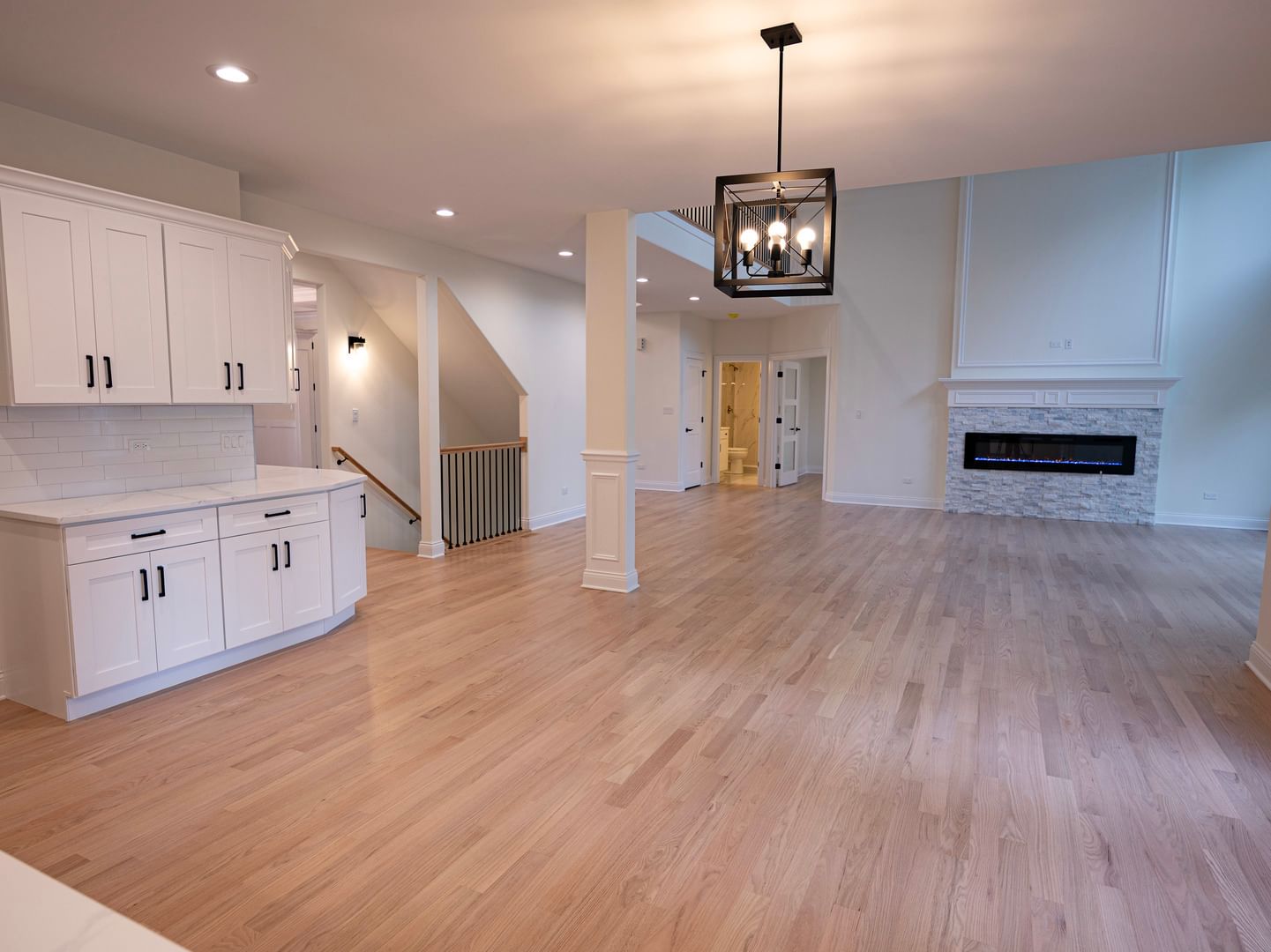 11730 Sandstone Court, Frankfort, IL 60423 — kitchen view