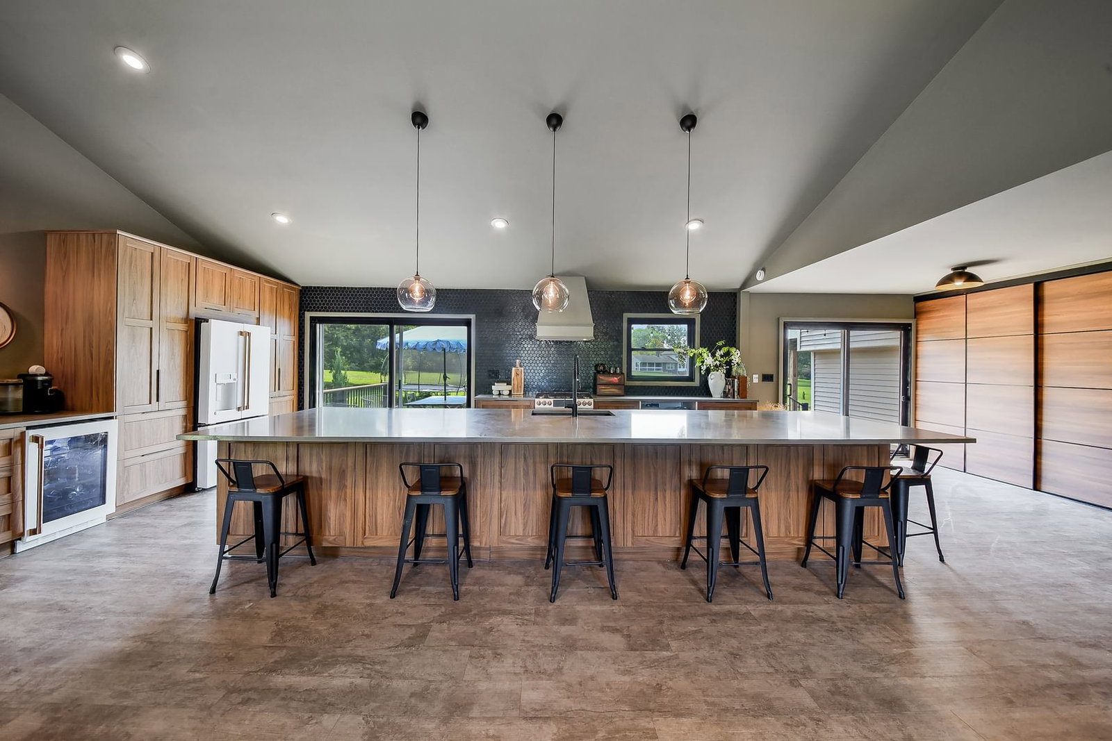 5N549 Jens Jensen Lane, St. Charles, IL 60175 — kitchen view