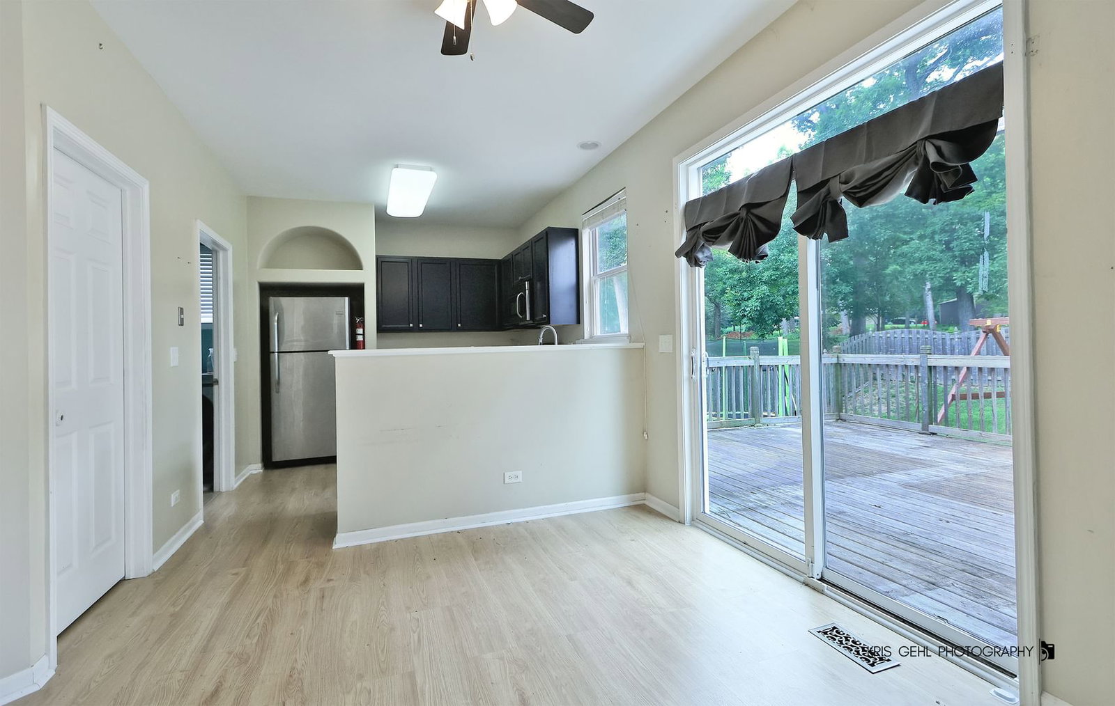352 N CORNERSTONE Drive, Volo, IL 60020 — kitchen view