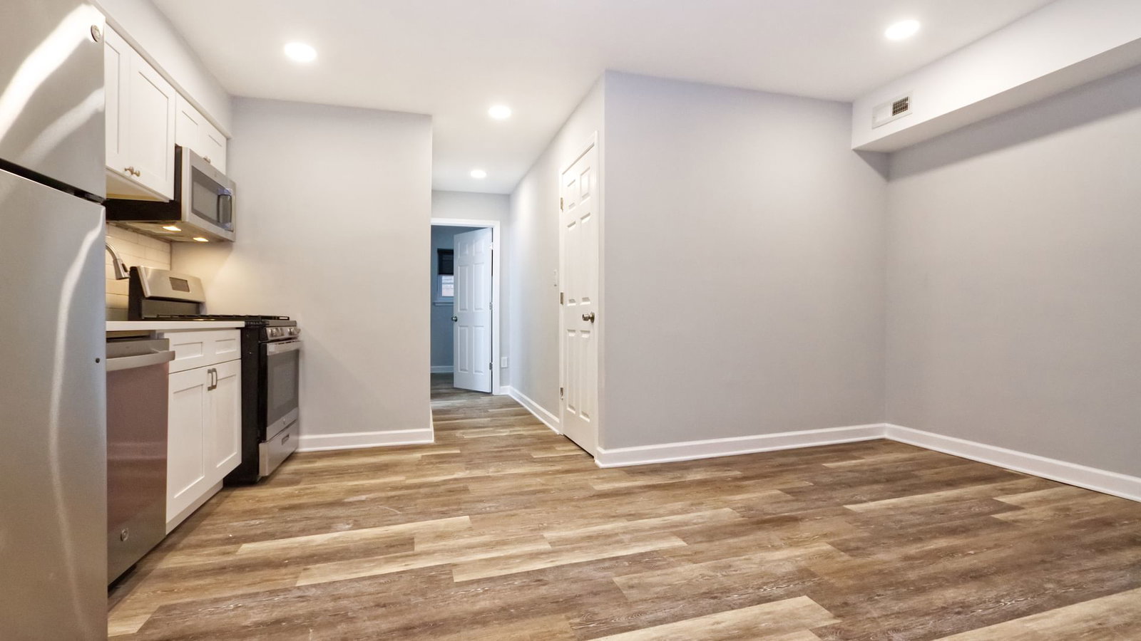 3746 W Leland Avenue #1C, Chicago, IL 60625 — exterior view