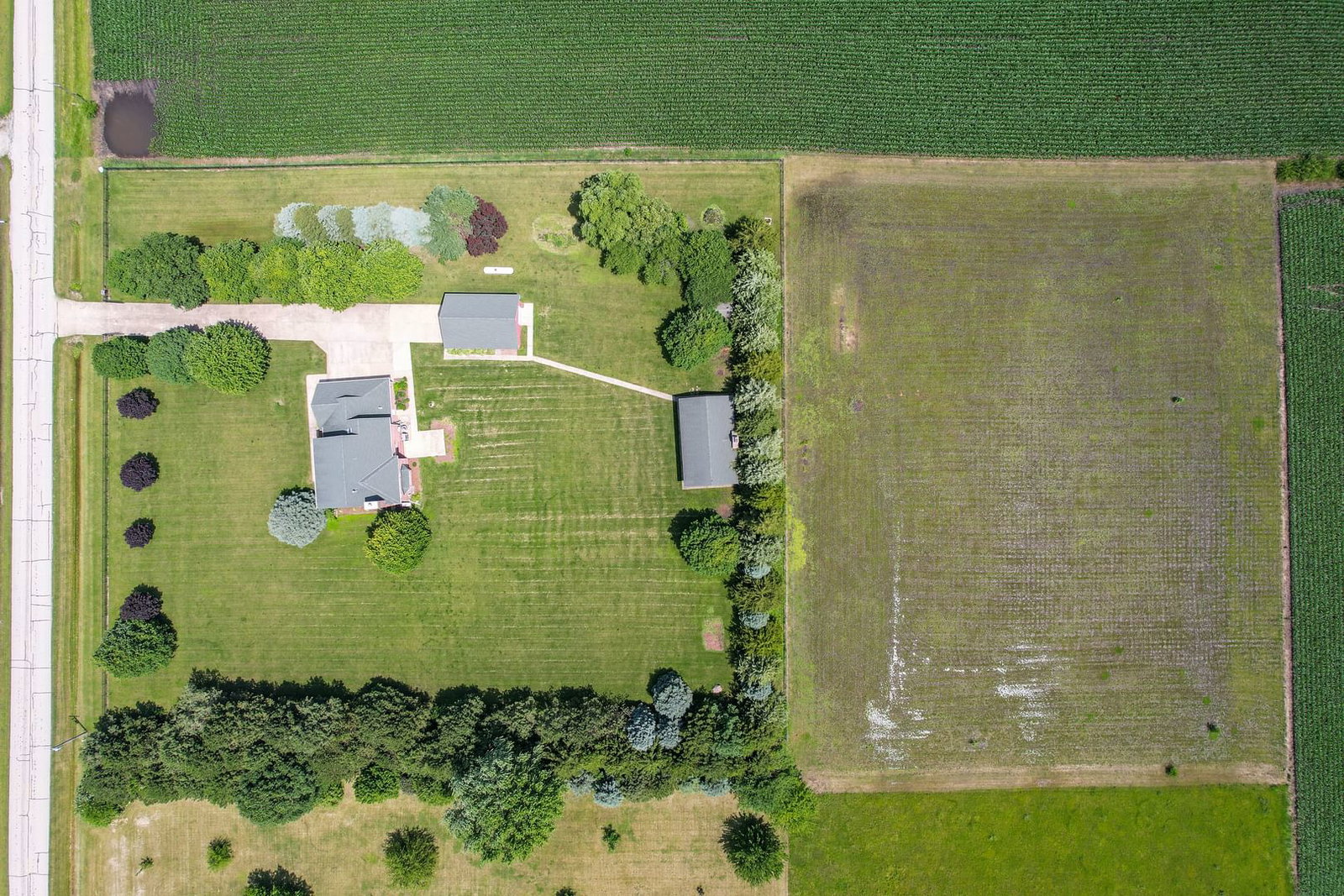 5535 Airport Road, Morris, IL 60450 — exterior view