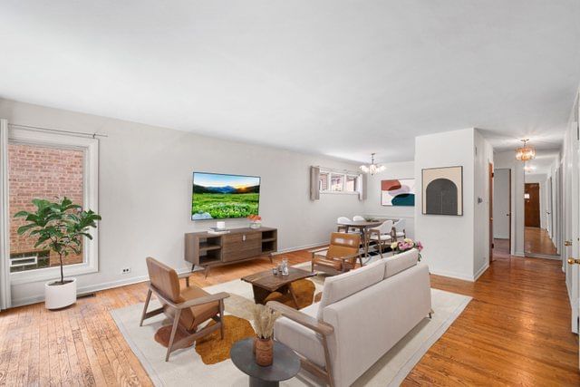 6209 N Caldwell Avenue, Chicago, IL 60646 — exterior view