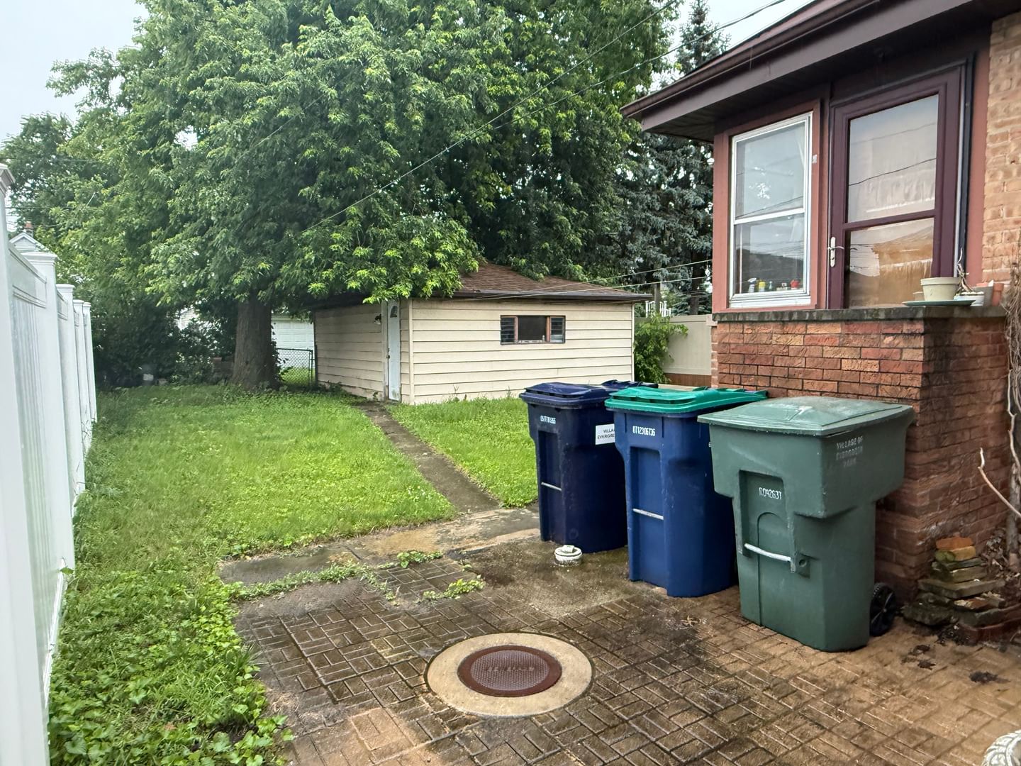 9559 S Mozart Avenue, Evergreen Park, IL 60805 — exterior view