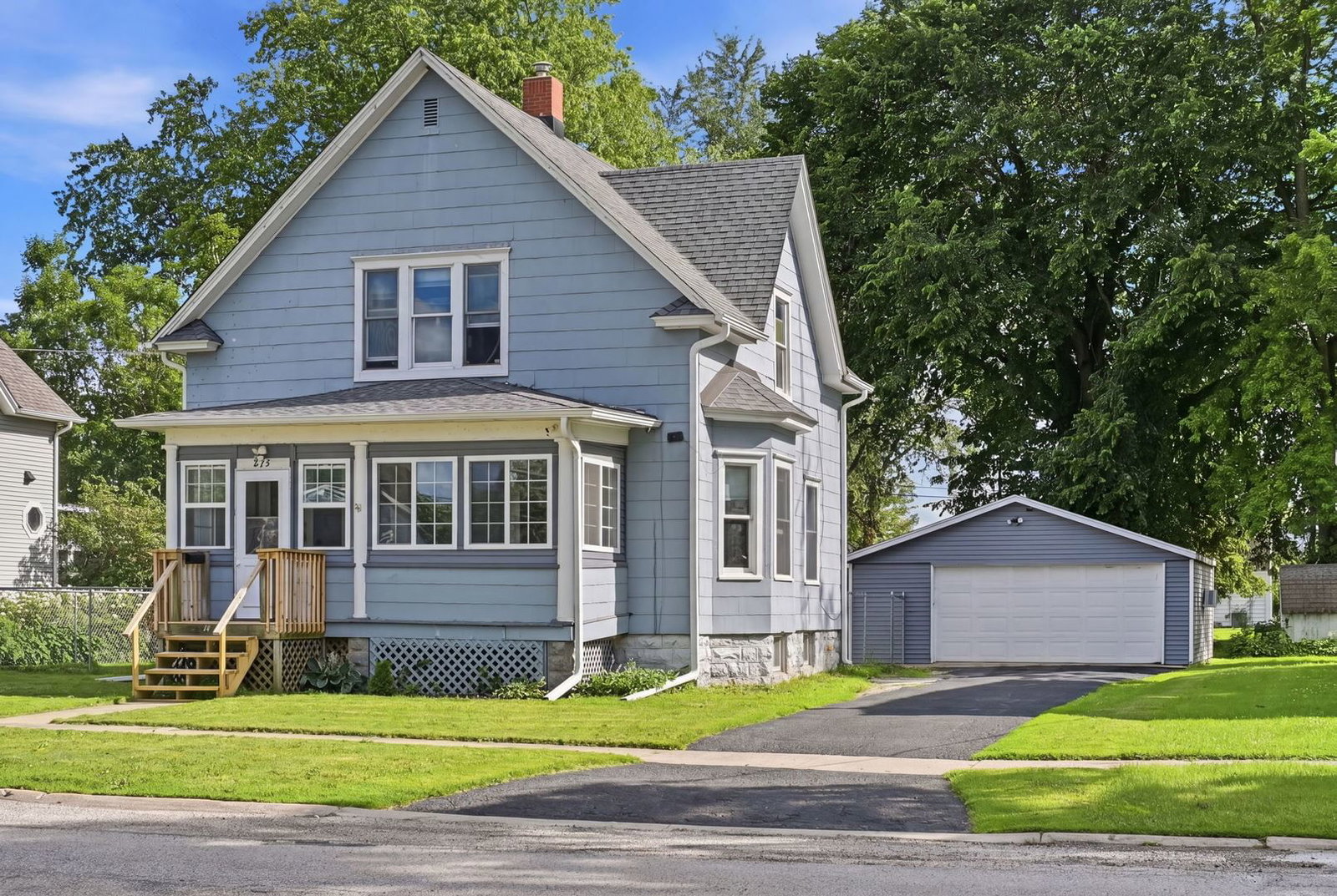 924 PROSPECT Street, DeKalb, IL 60115 — exterior view