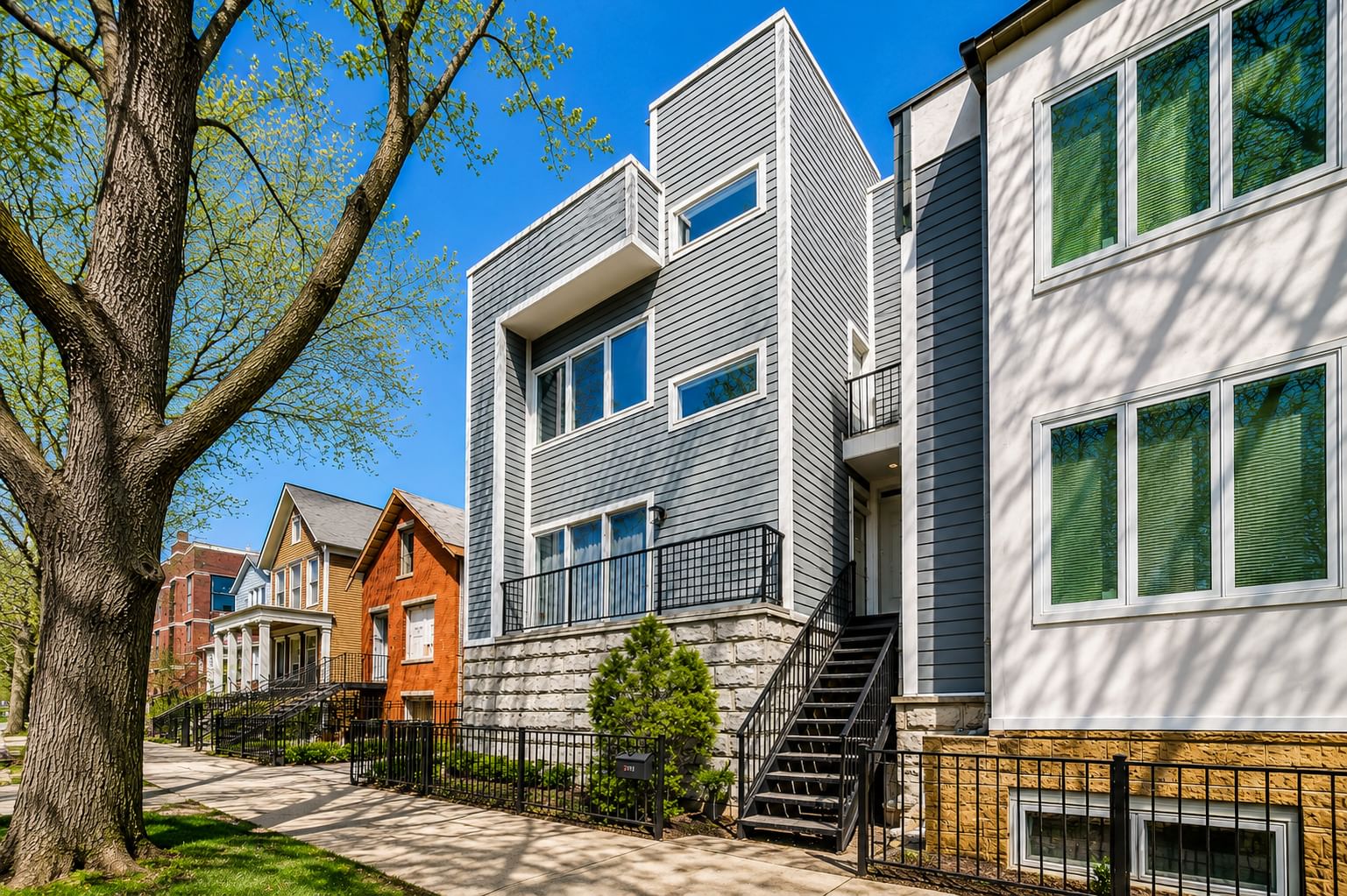 2308 W Belden Avenue, Chicago, IL 60647 — exterior view