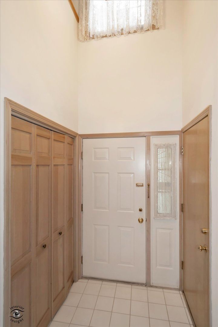 572 Bradbury Lane #527, Geneva, IL 60134 — exterior view