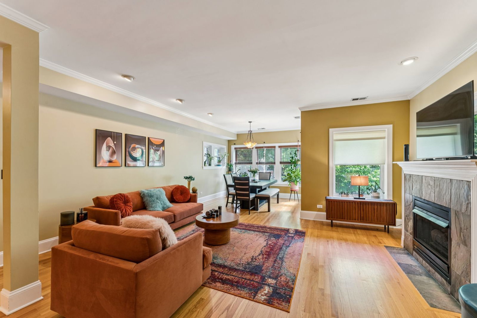 934 W AGATITE Avenue #1, Chicago, IL 60640 — exterior view