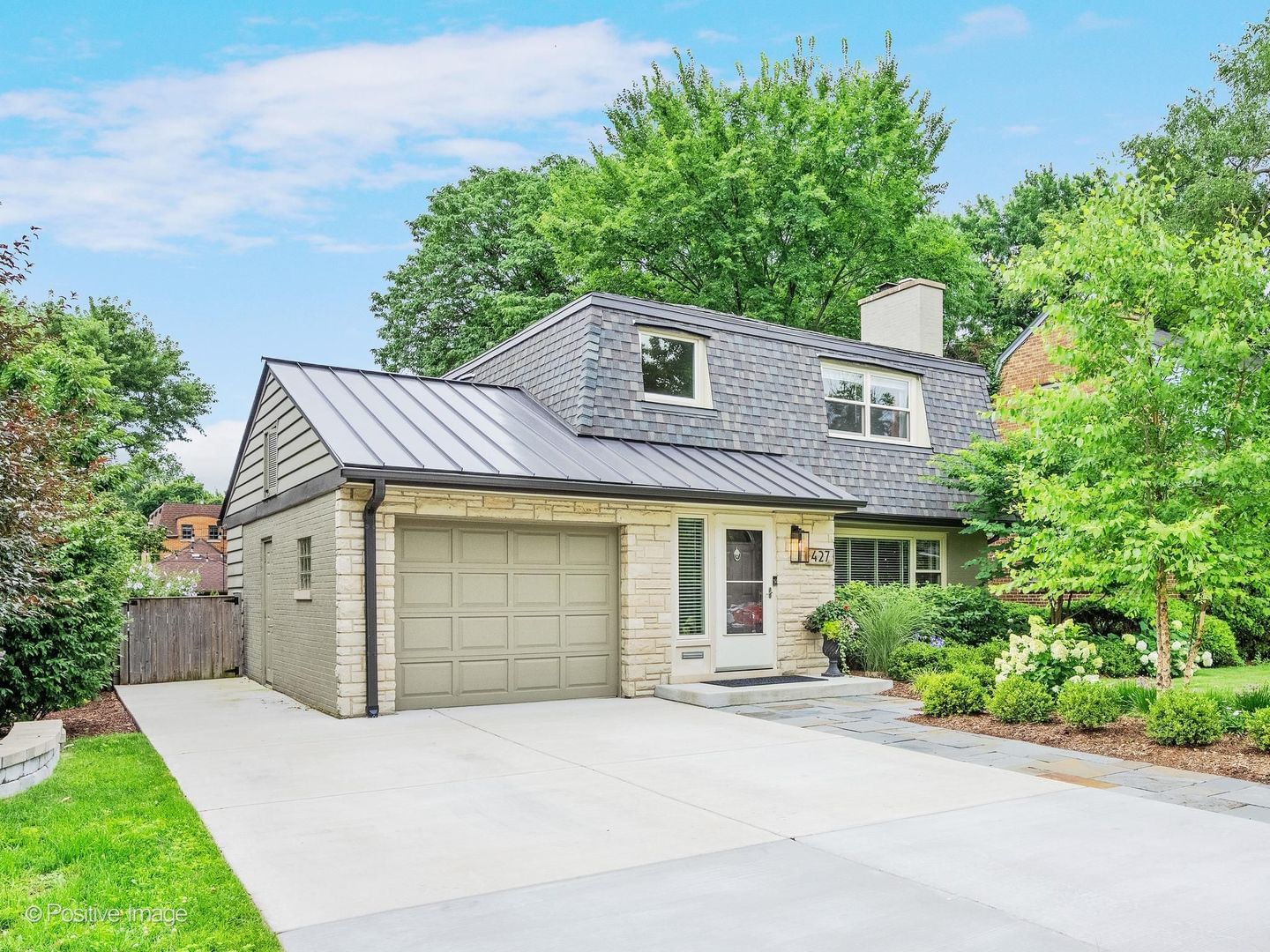 427 Leitch Avenue, La Grange, IL 60525 — exterior view