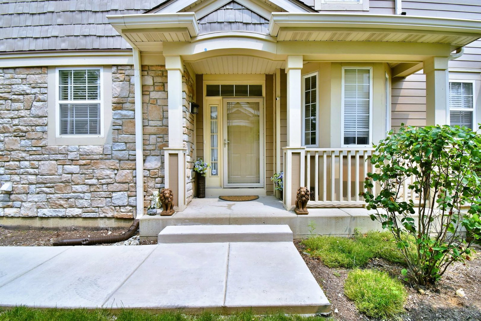 4611 Jenna Road, Glenview, IL 60025 — exterior view
