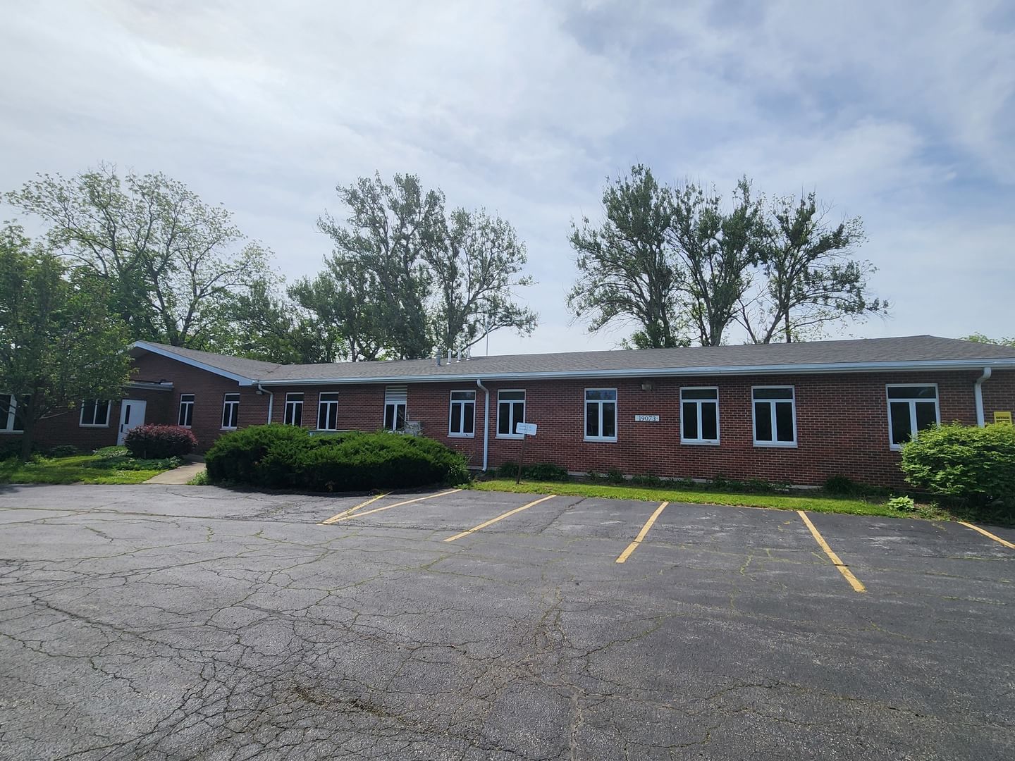 19139 W Old Town Court, Old Mill Creek, IL 60083 — exterior view