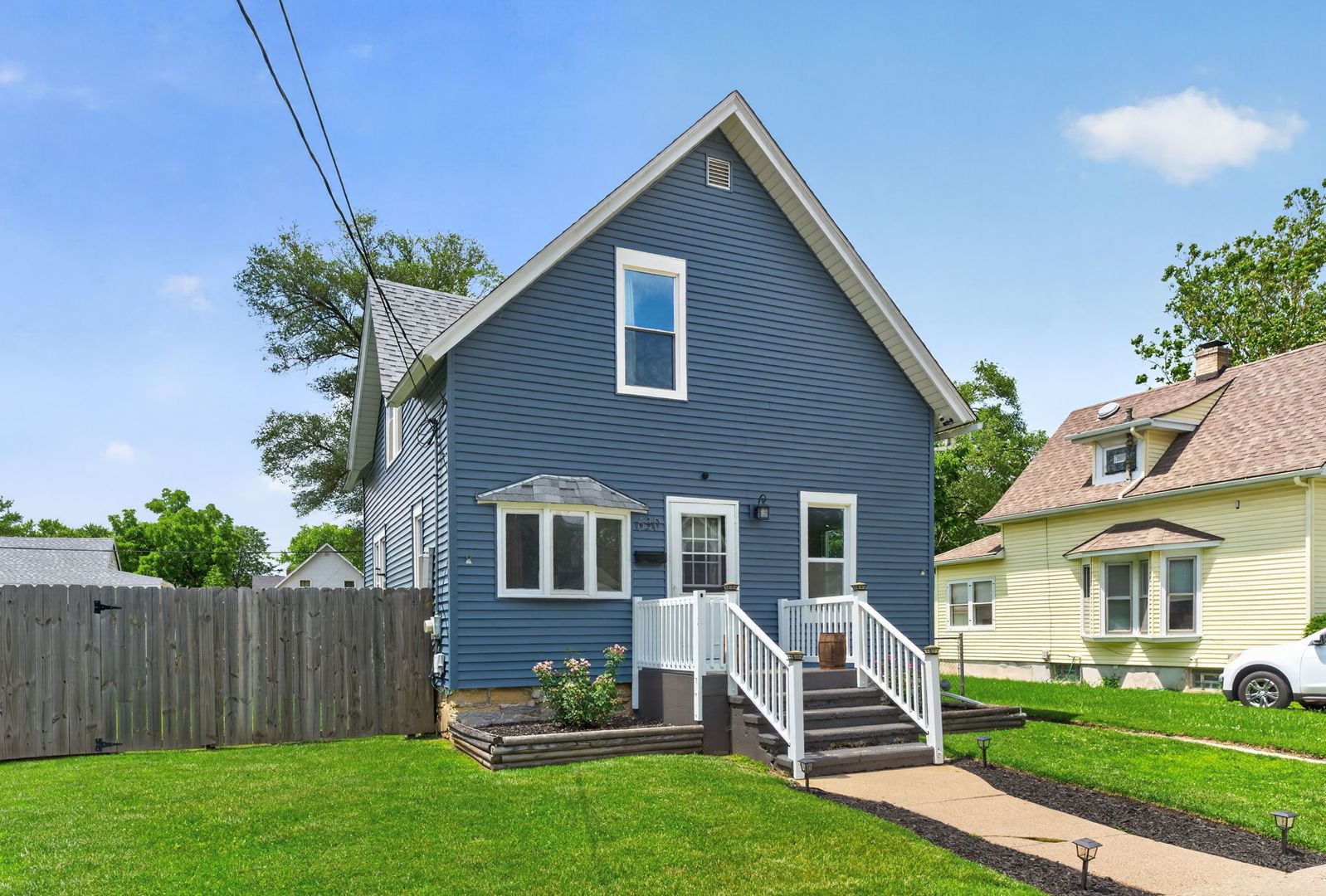 630 Fairview Avenue, South Beloit, IL 61080 — exterior view