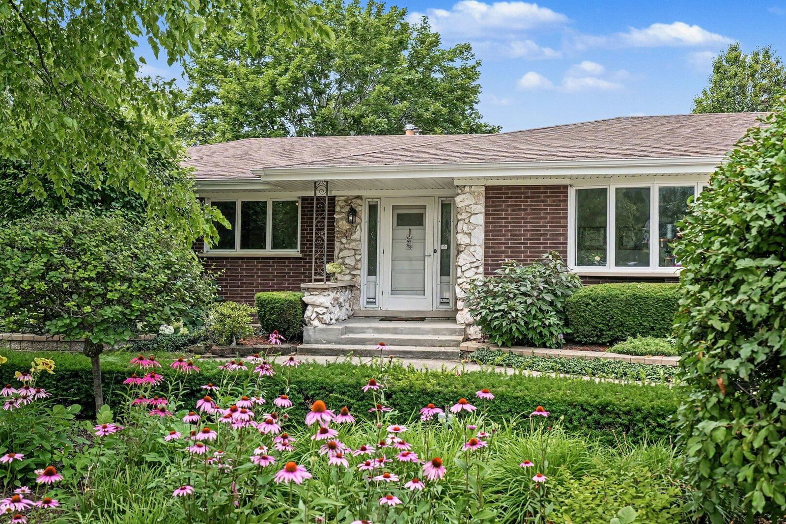252 Cardinal Drive, Bloomingdale, IL 60108 — exterior view