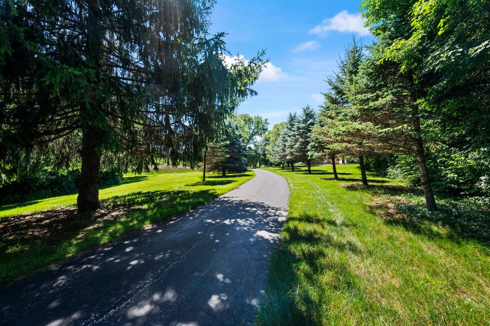 26347 W IL Route 22 , Barrington, IL 60010 — kitchen view