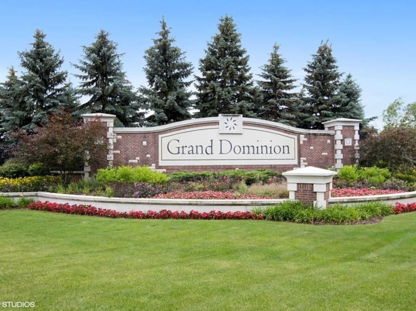 3737 Canton Circle, Mundelein, IL 60060 — exterior view