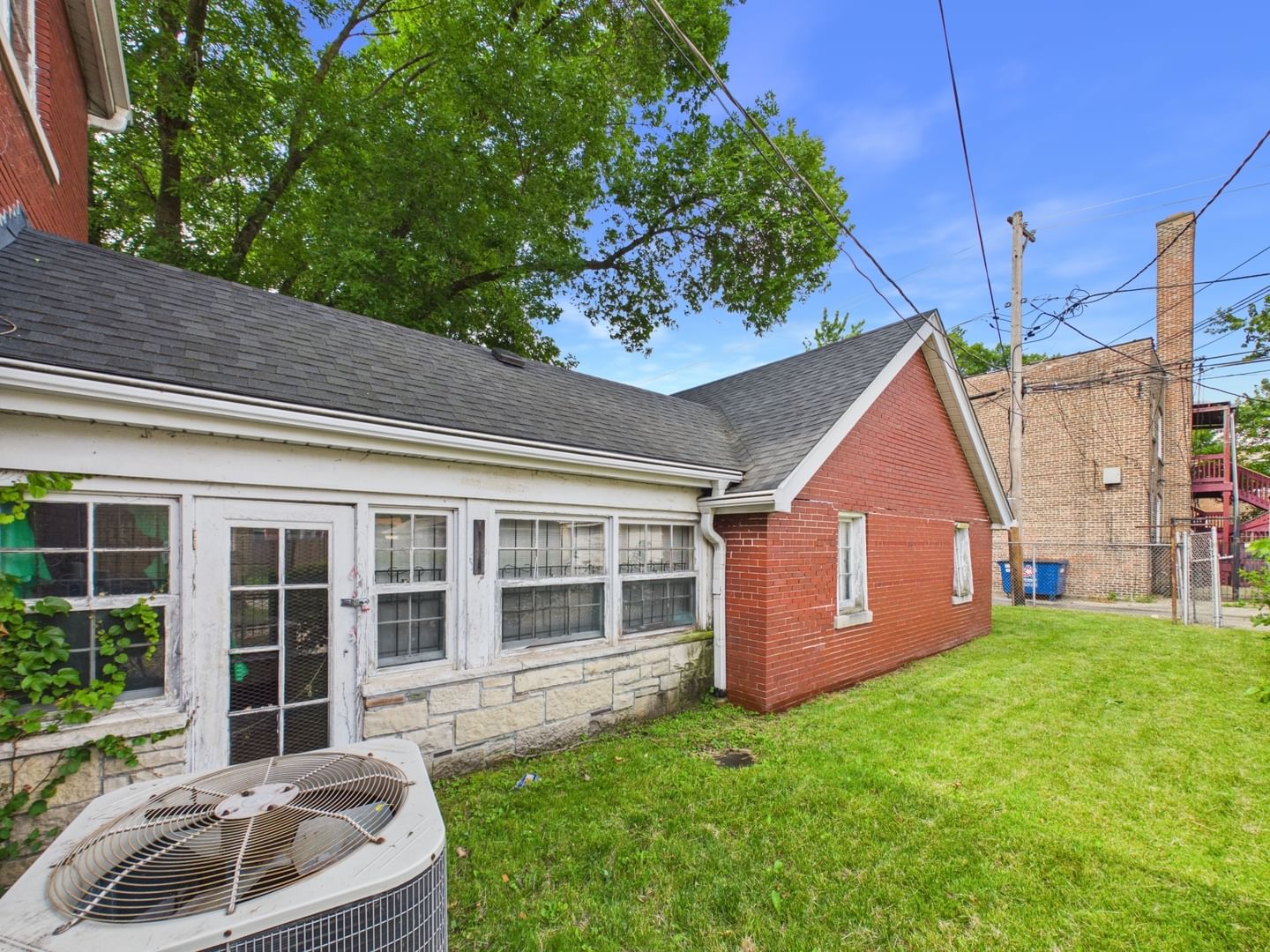 8156 S Paxton Avenue, Chicago, IL 60617 — exterior view