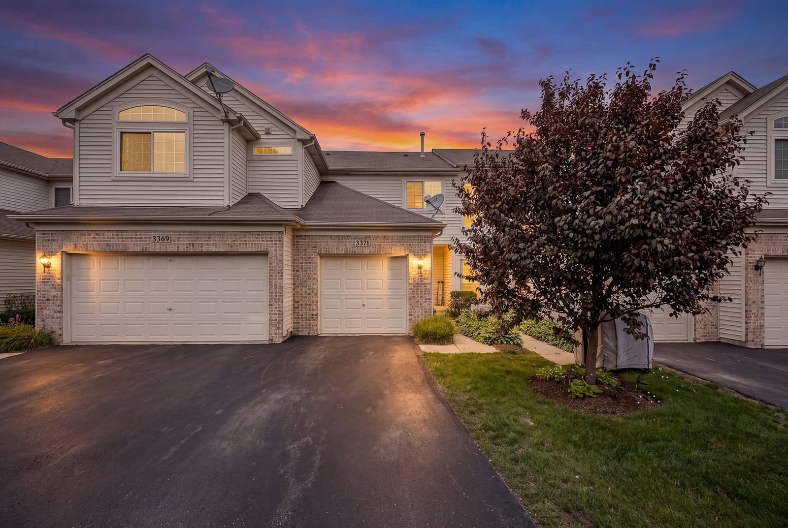 3371 Blue Ridge Drive #0, Carpentersville, IL 60110 — exterior view