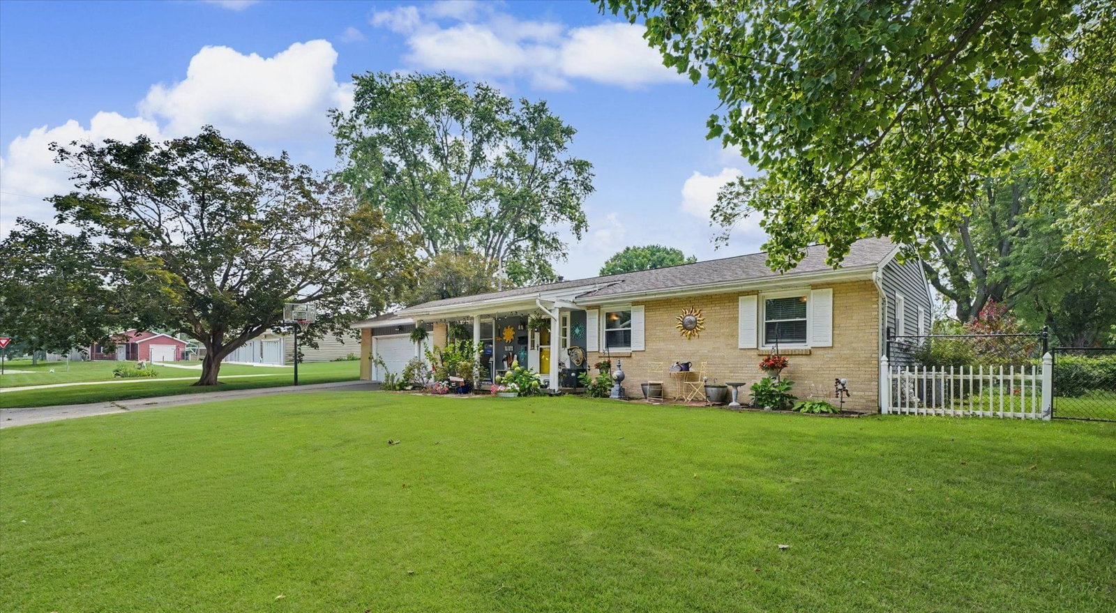 1304 Adams Street, Urbana, IL 61802 — exterior view