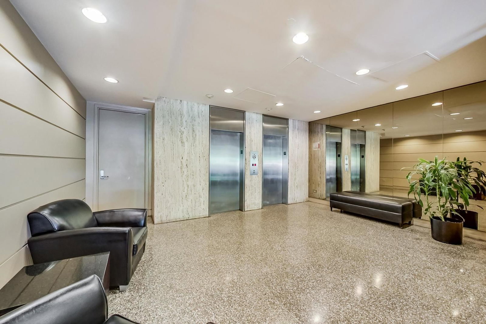 1850 N CLARK Street #1205, Chicago, IL 60614 — exterior view