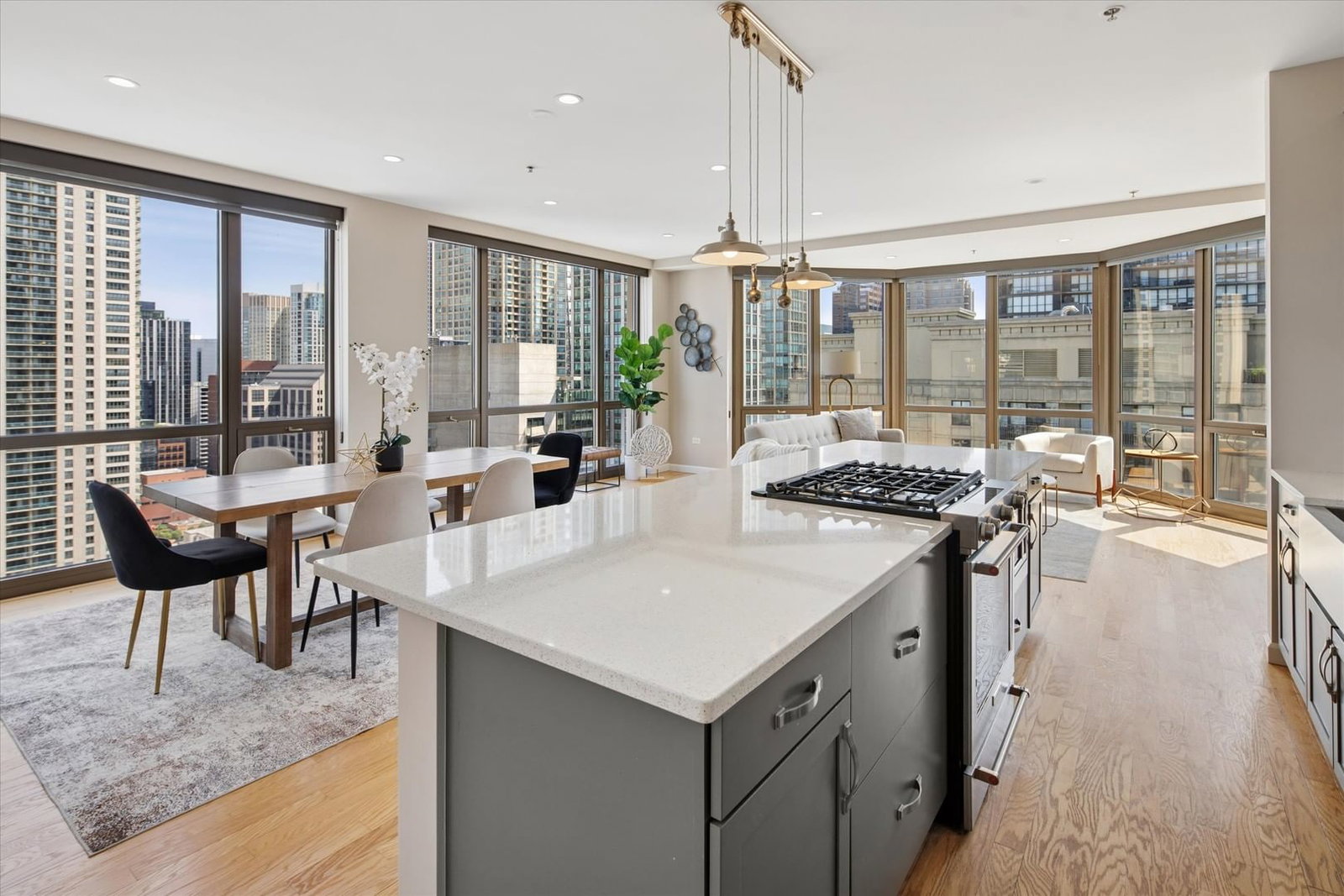 635 N Dearborn Street #2803, Chicago, IL 60654 — exterior view