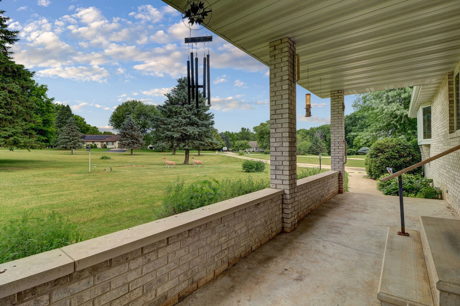 2205 Meadows Drive, Sterling, IL 61081 — exterior view