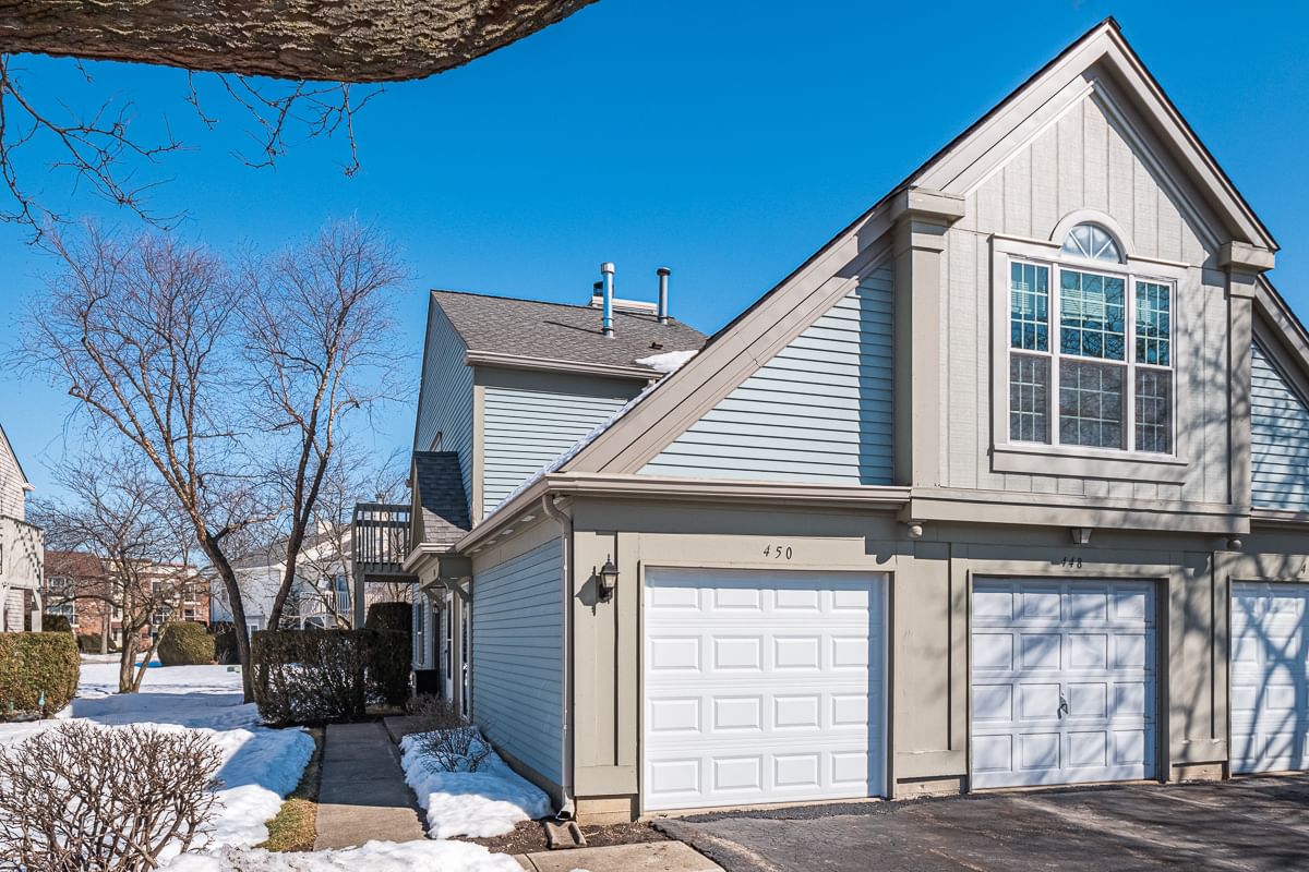450 Bridle Trail #450, Wheeling, IL 60090 — exterior view