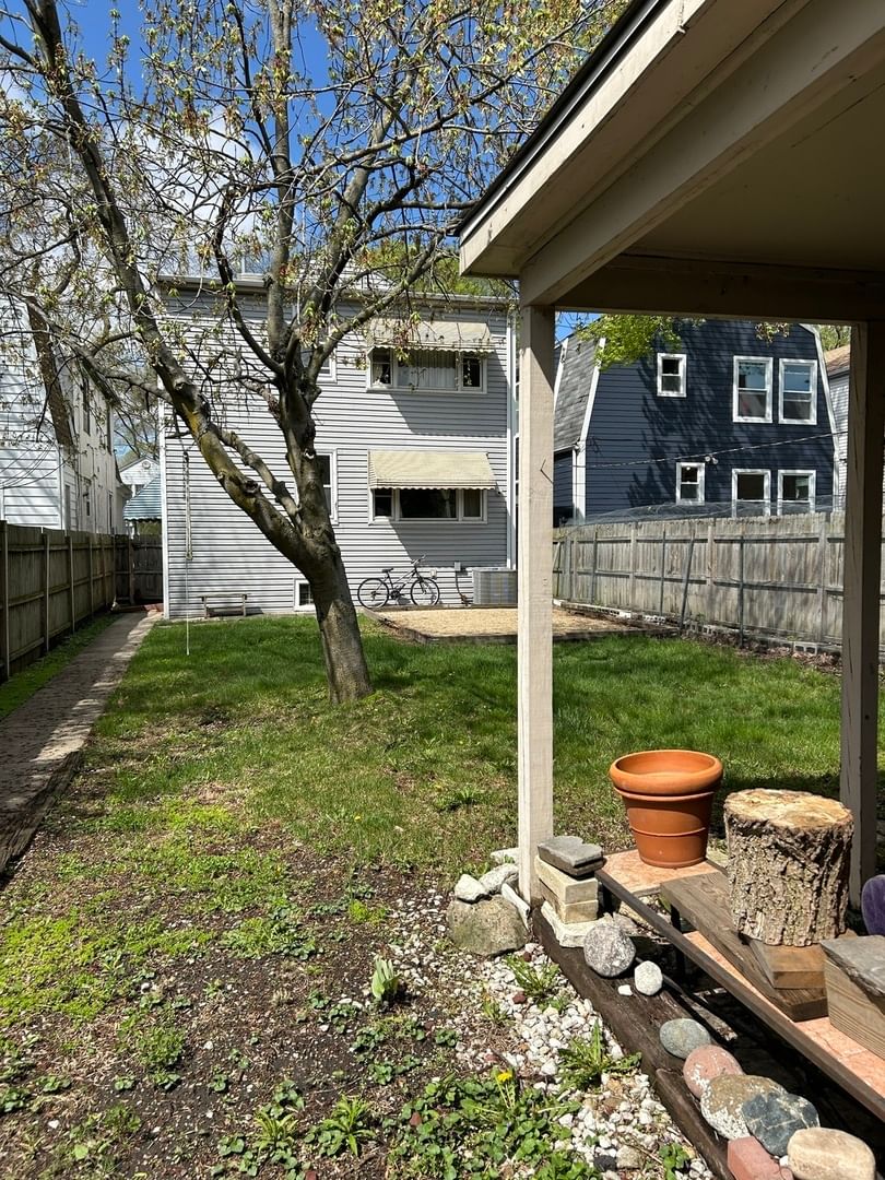 2005 DARROW Avenue, Evanston, IL 60201 — kitchen view
