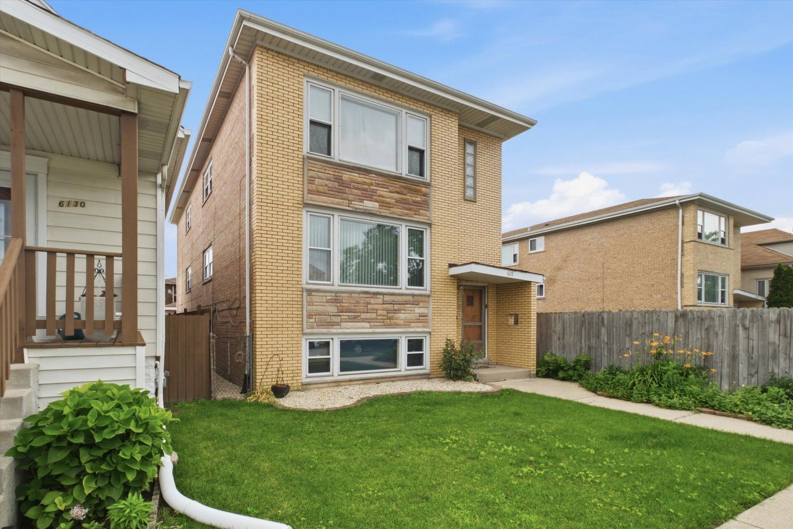 6128 S Kilpatrick Avenue, Chicago, IL 60629 — exterior view