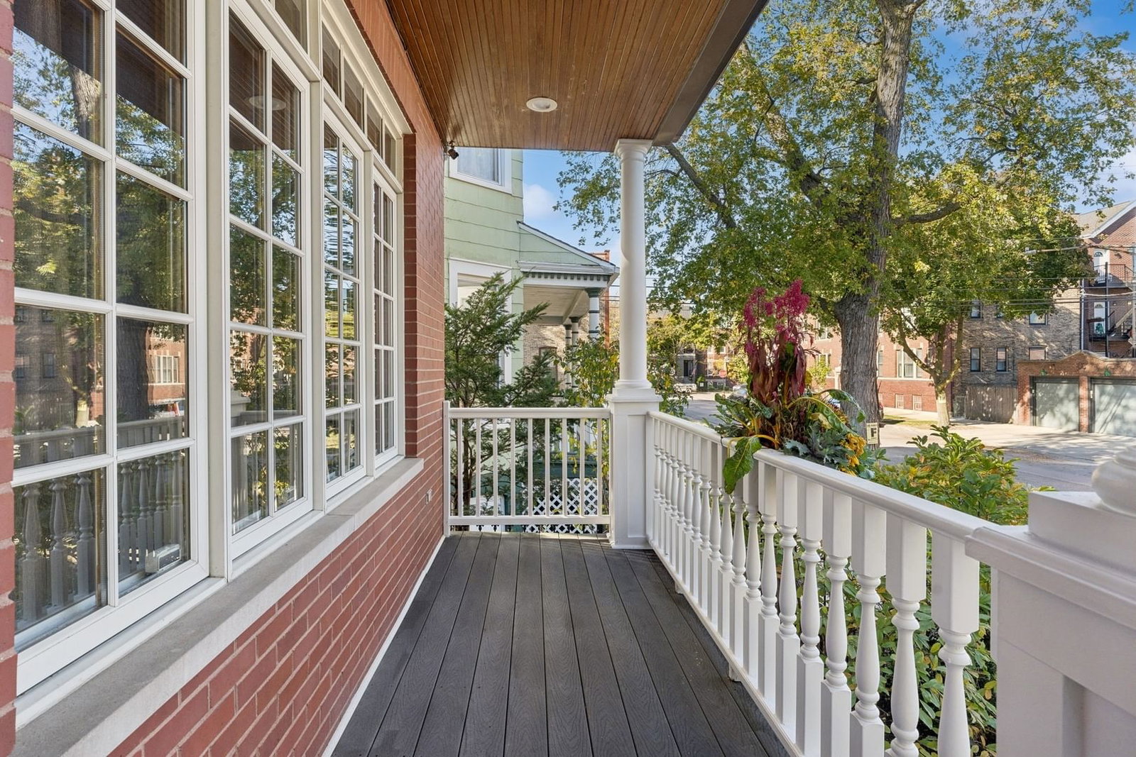 1925 W Berenice Avenue, Chicago, IL 60613 — exterior view