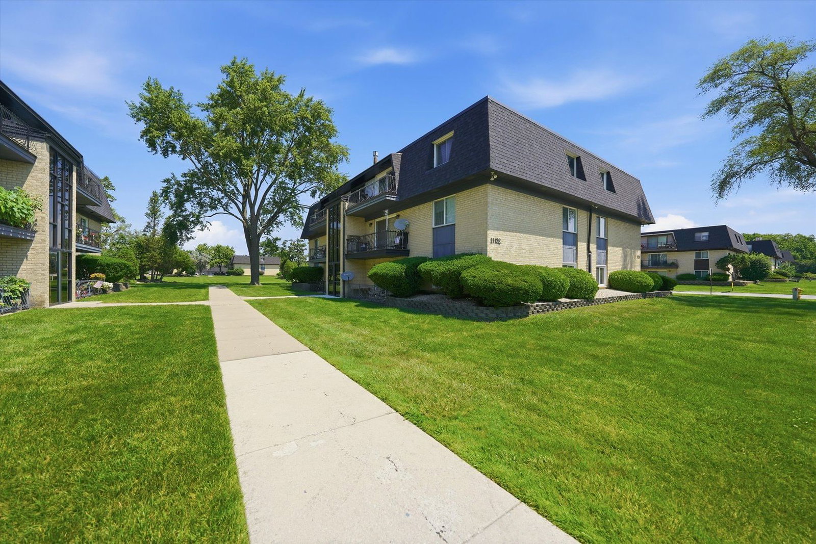 11132 S 84TH Avenue #3B, Palos Hills, IL 60465 — exterior view