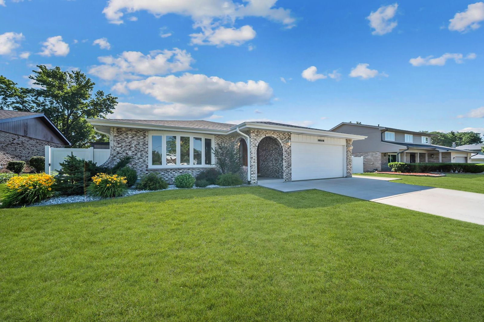 13513 S 84th Avenue, Orland Park, IL 60462 — exterior view