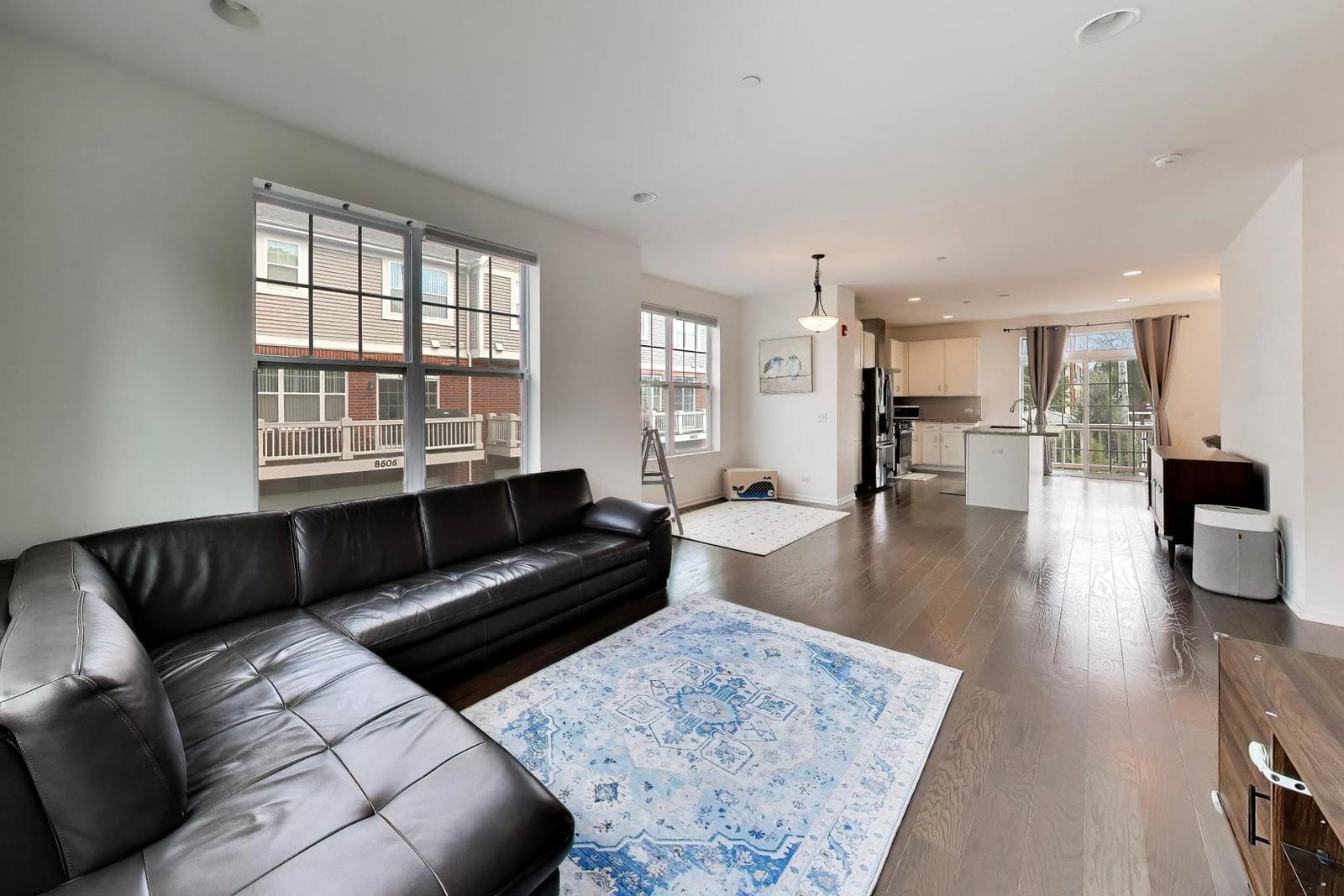300 Capulina Court, Morton Grove, IL 60053 — kitchen view