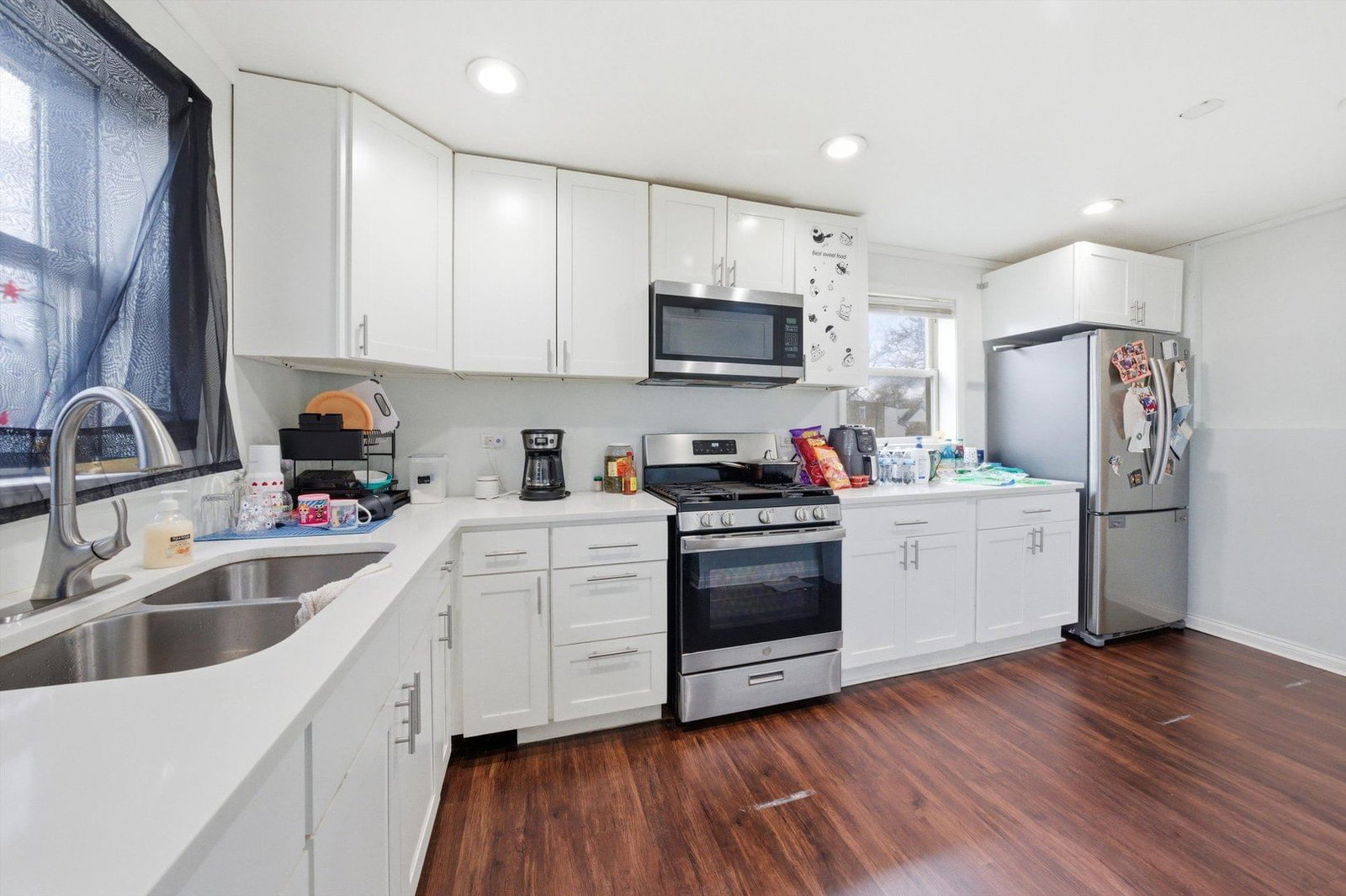 500 E 92nd Street, Chicago, IL 60619 — kitchen view