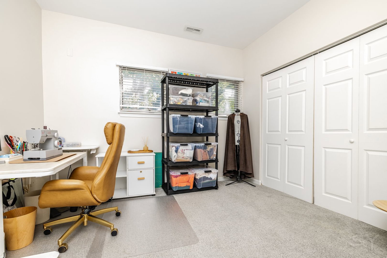 831 W 14th Place, Chicago, IL 60608 — kitchen view