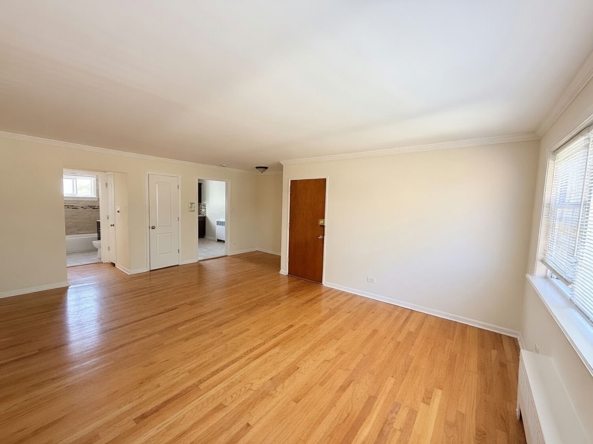 2605 W Fitch Avenue #2, Chicago, IL 60645 — exterior view