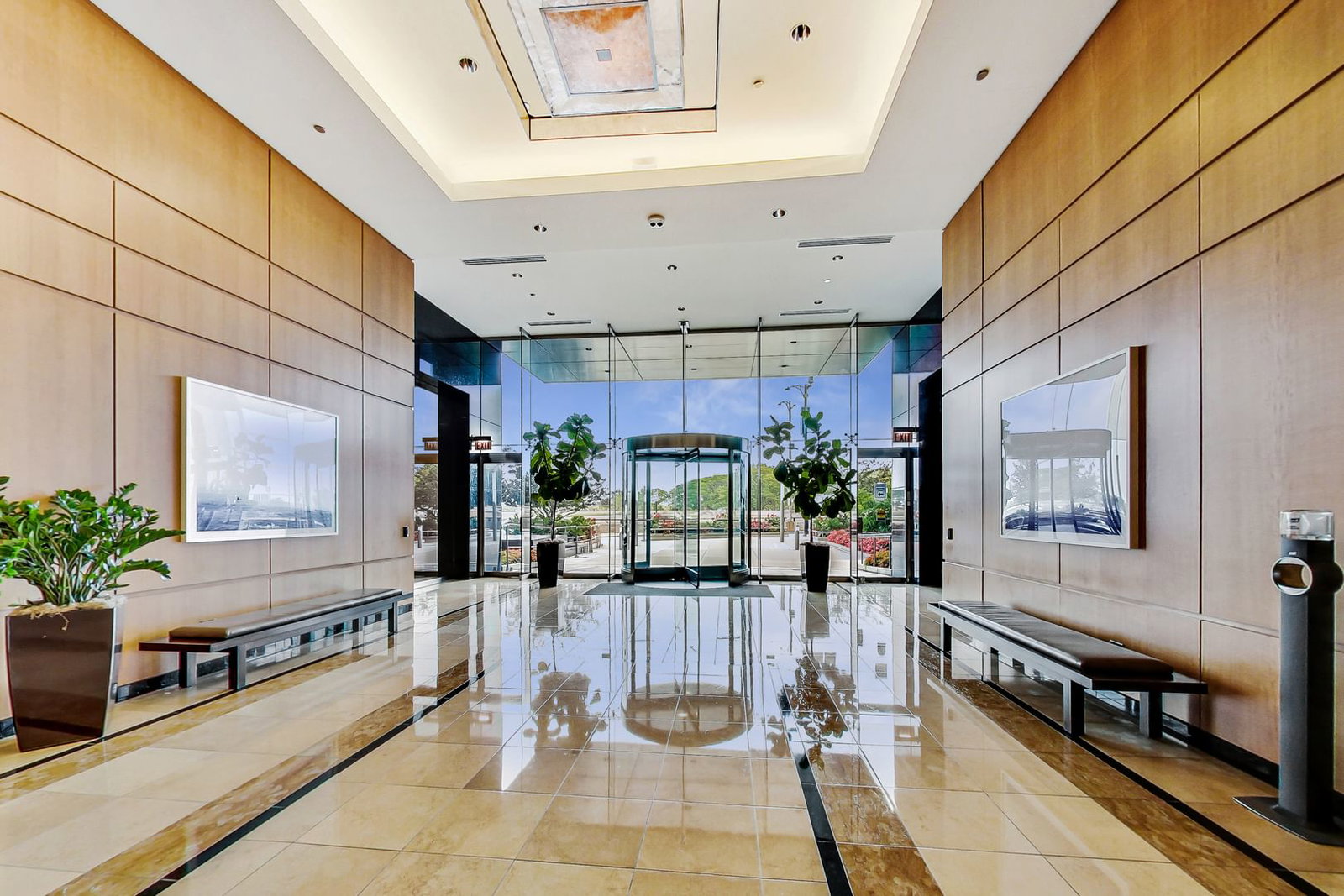 600 N Lake Shore Drive #3011, Chicago, IL 60611 — kitchen view