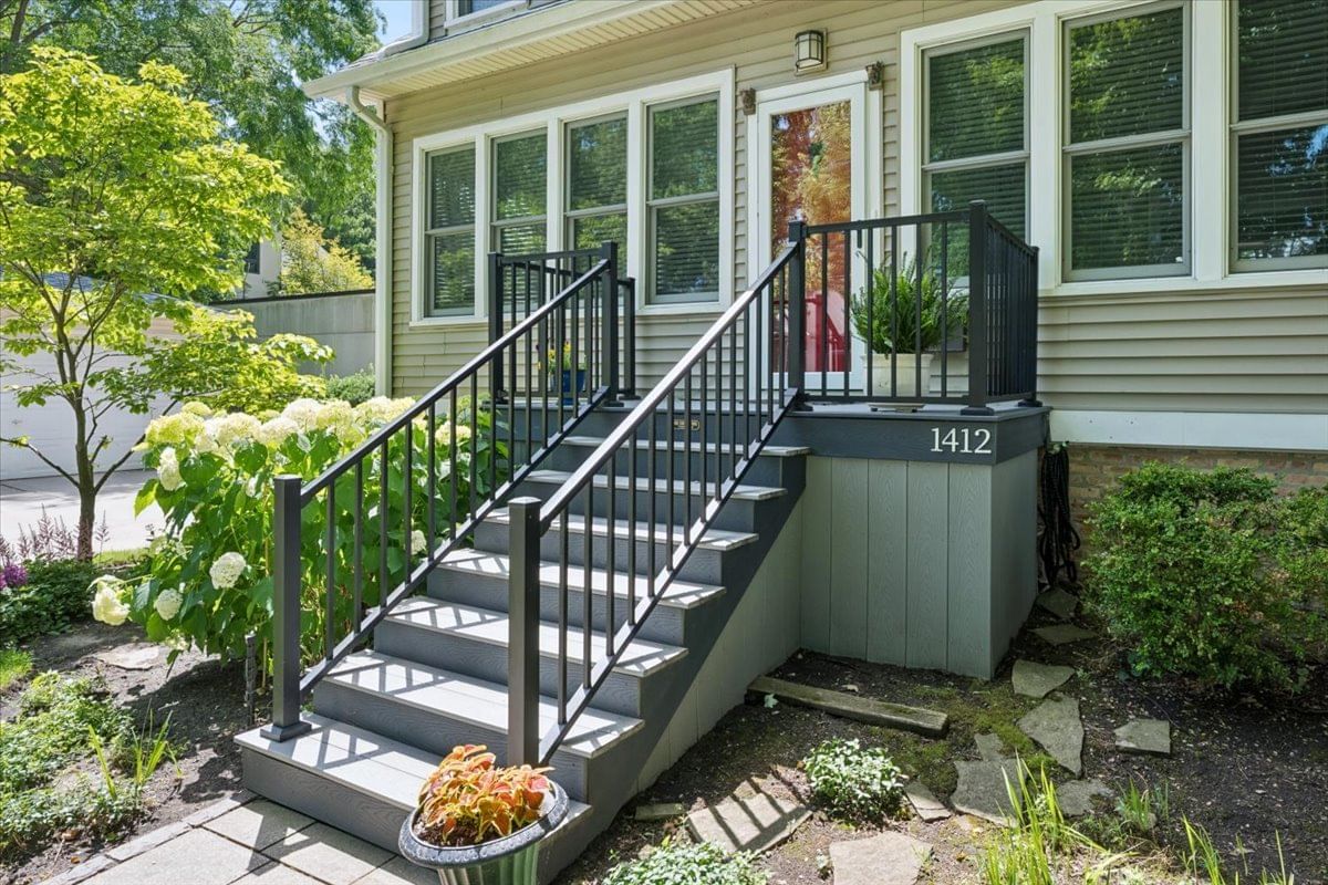 1412 Leonard Place, Evanston, IL 60201 — exterior view