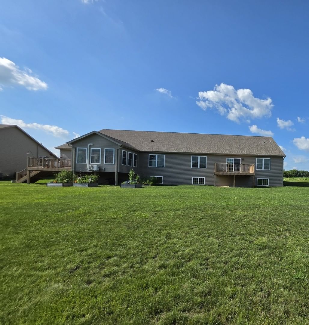 735 Yingling Drive, Dixon, IL 61021 — kitchen view