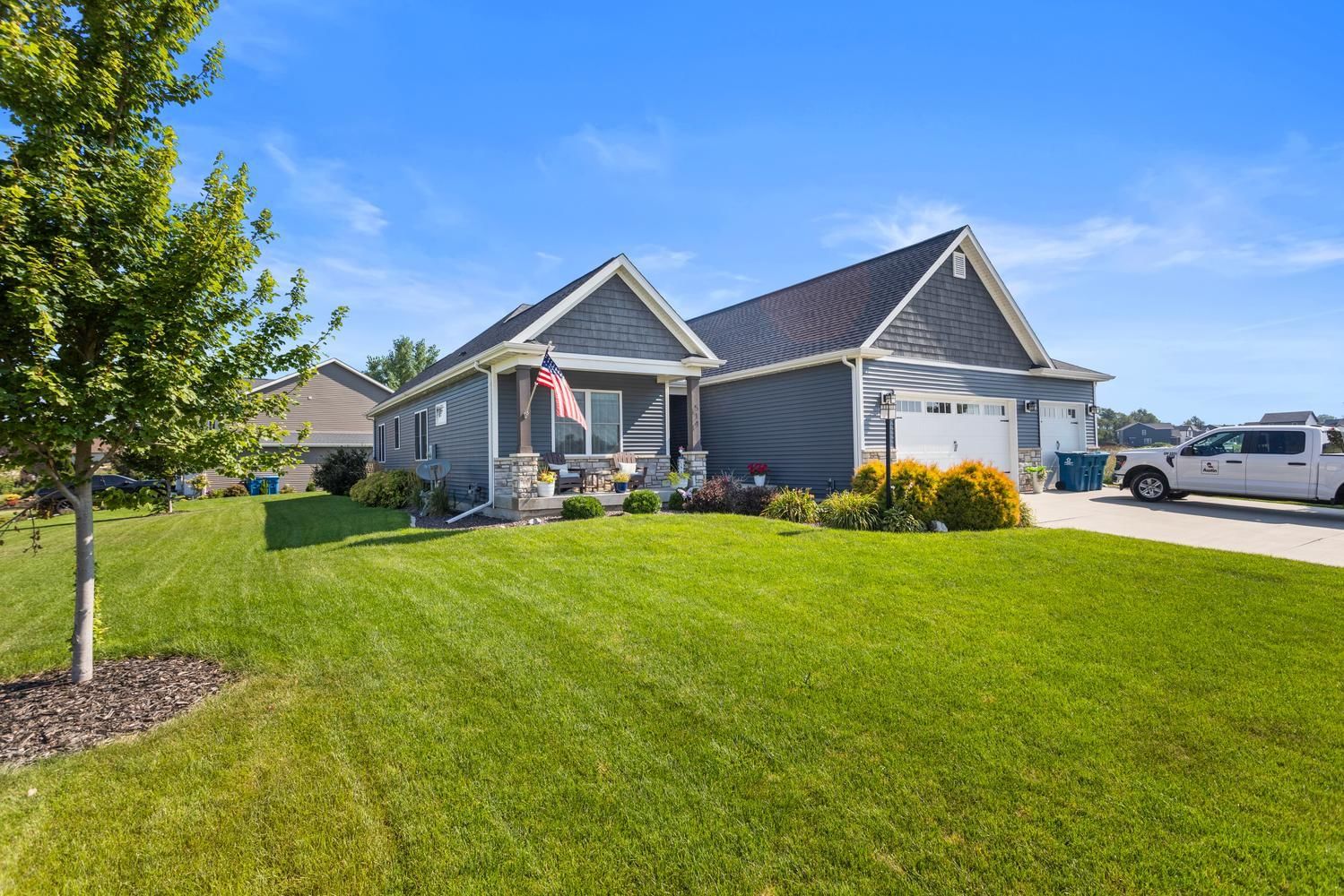 514 Weldon Springs Road, Monticello, IL 61856 — exterior view