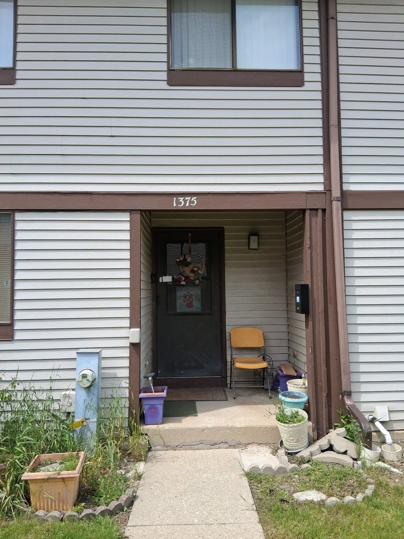 1375 Court Marguerite , Hanover Park, IL 60133 — exterior view