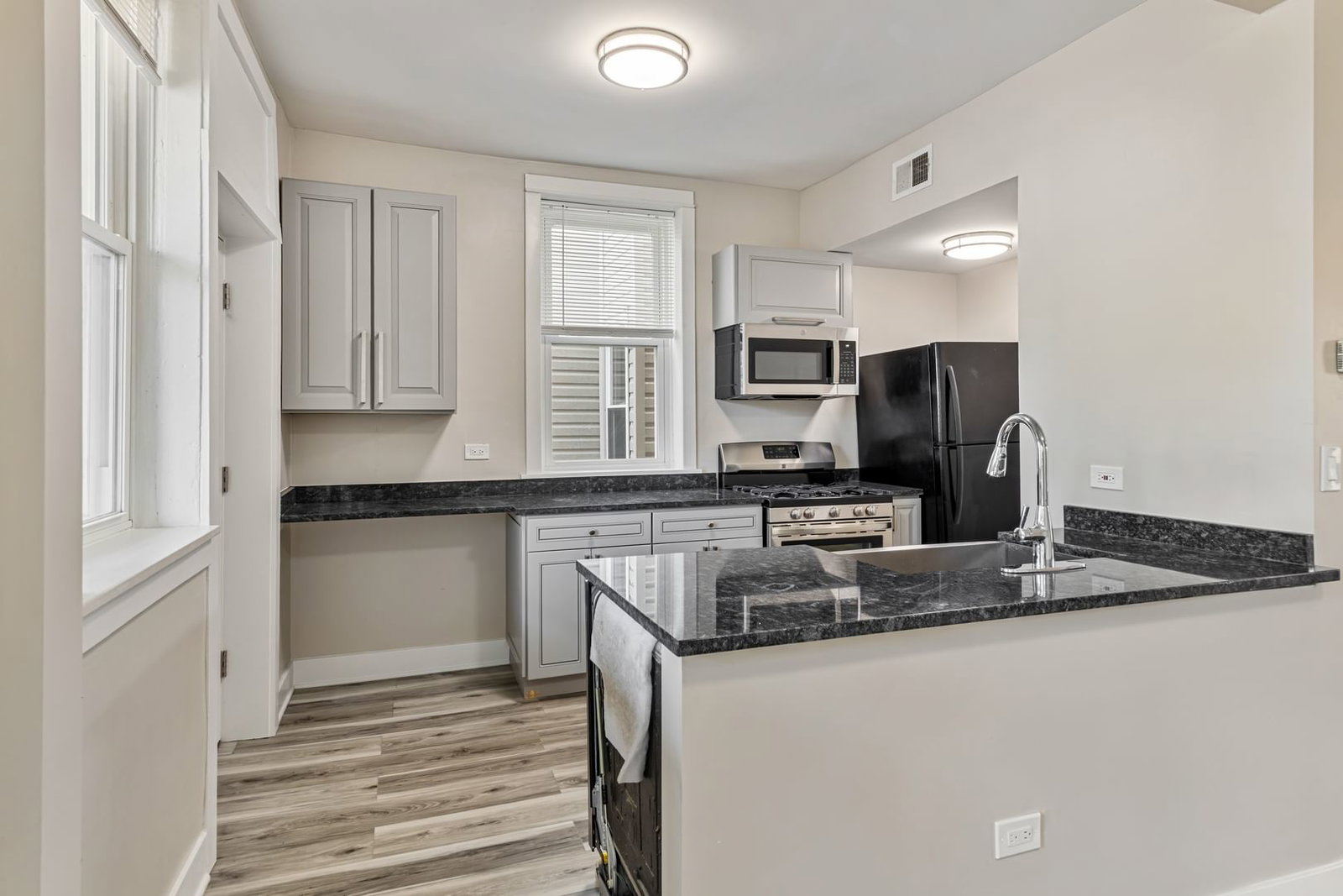 2630 W Division Street #2R, Chicago, IL 60622 — exterior view