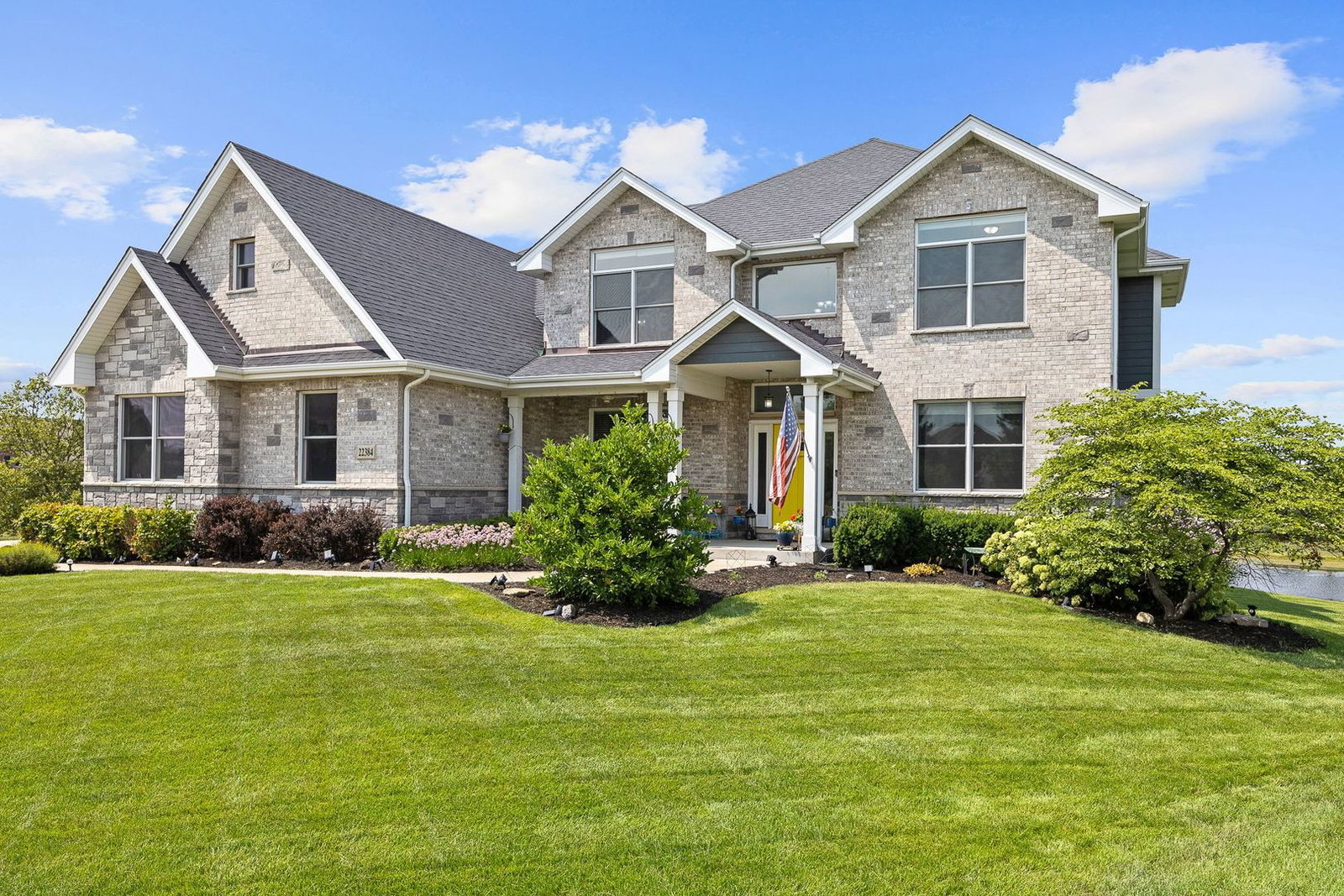 22384 Mallow Drive, Frankfort, IL 60423 — exterior view