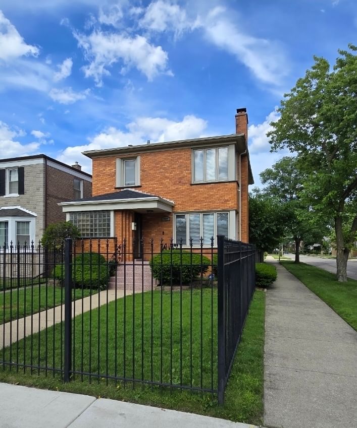 7959 S Michigan Avenue, Chicago, IL 60619 — exterior view